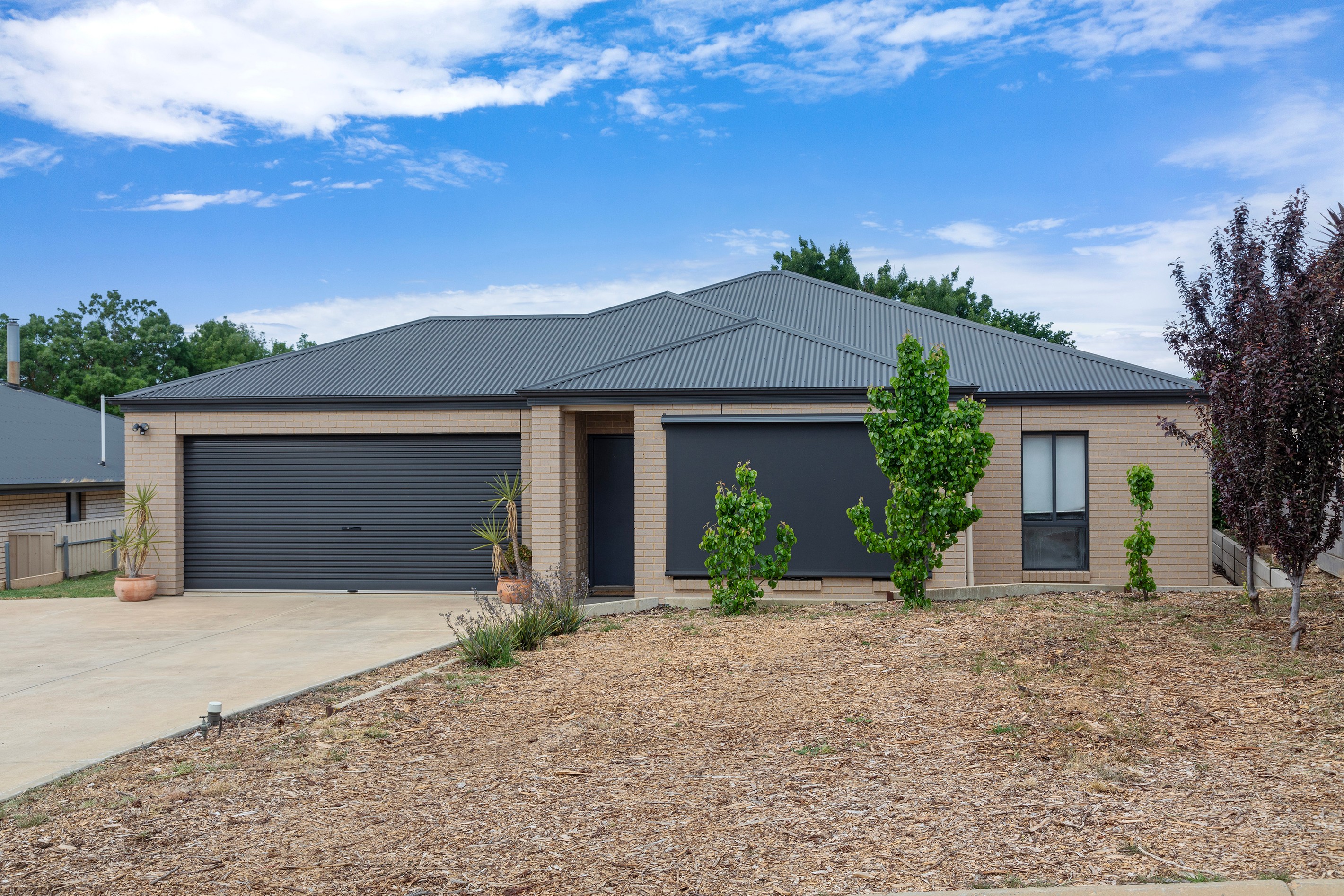 1 Heath Close, Clare, SA 5453