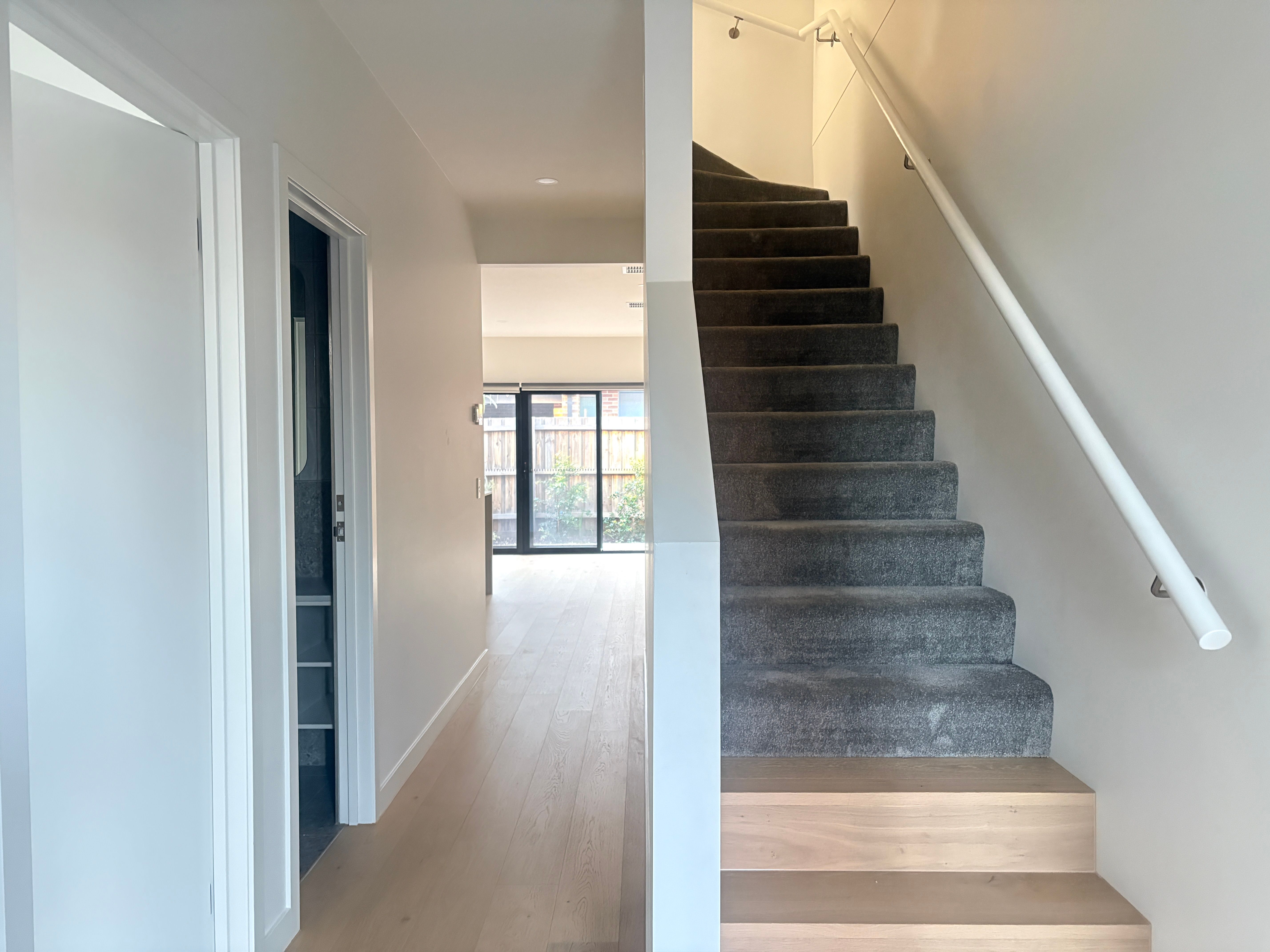 2/1017 High Street, Reservoir, VIC 3073