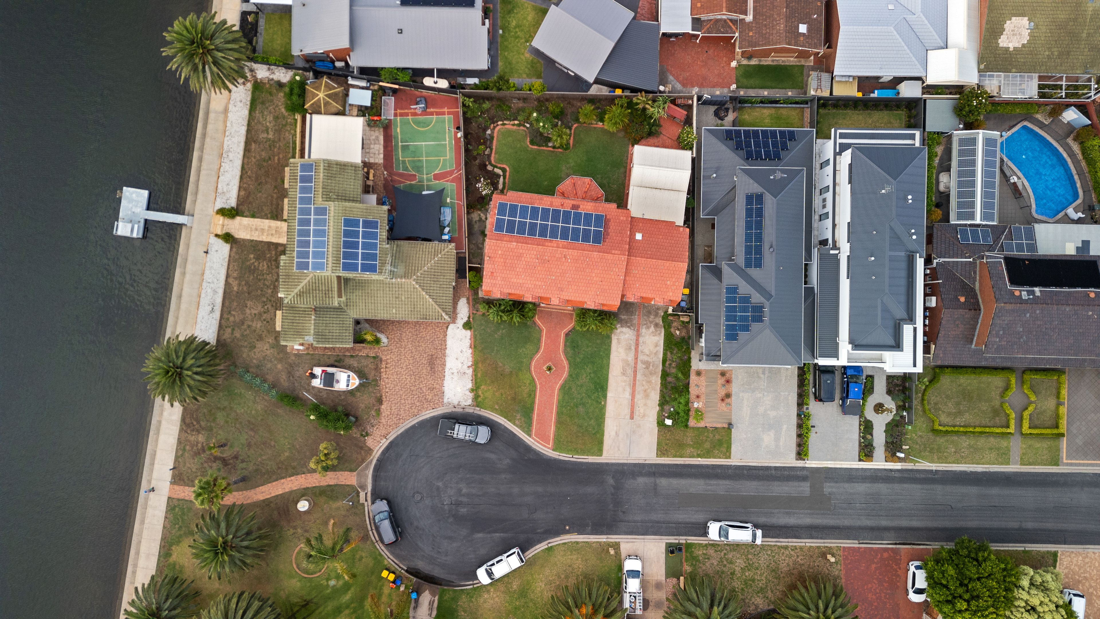 8 Martinique Court, West Lakes, SA 5021