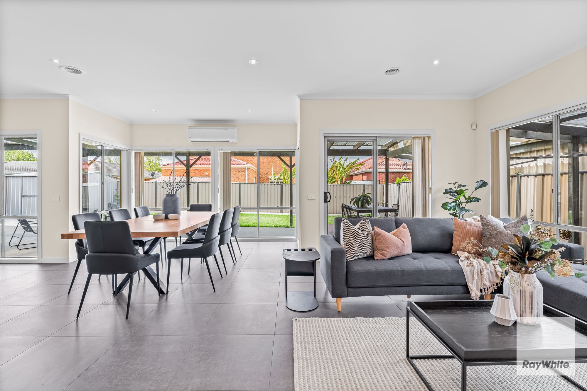 3 Pembrey Road, Cairnlea, VIC 3023