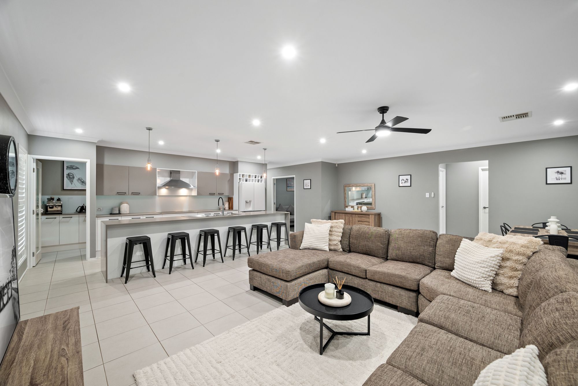 1 Portsmouth Circuit, Jordan Springs, NSW