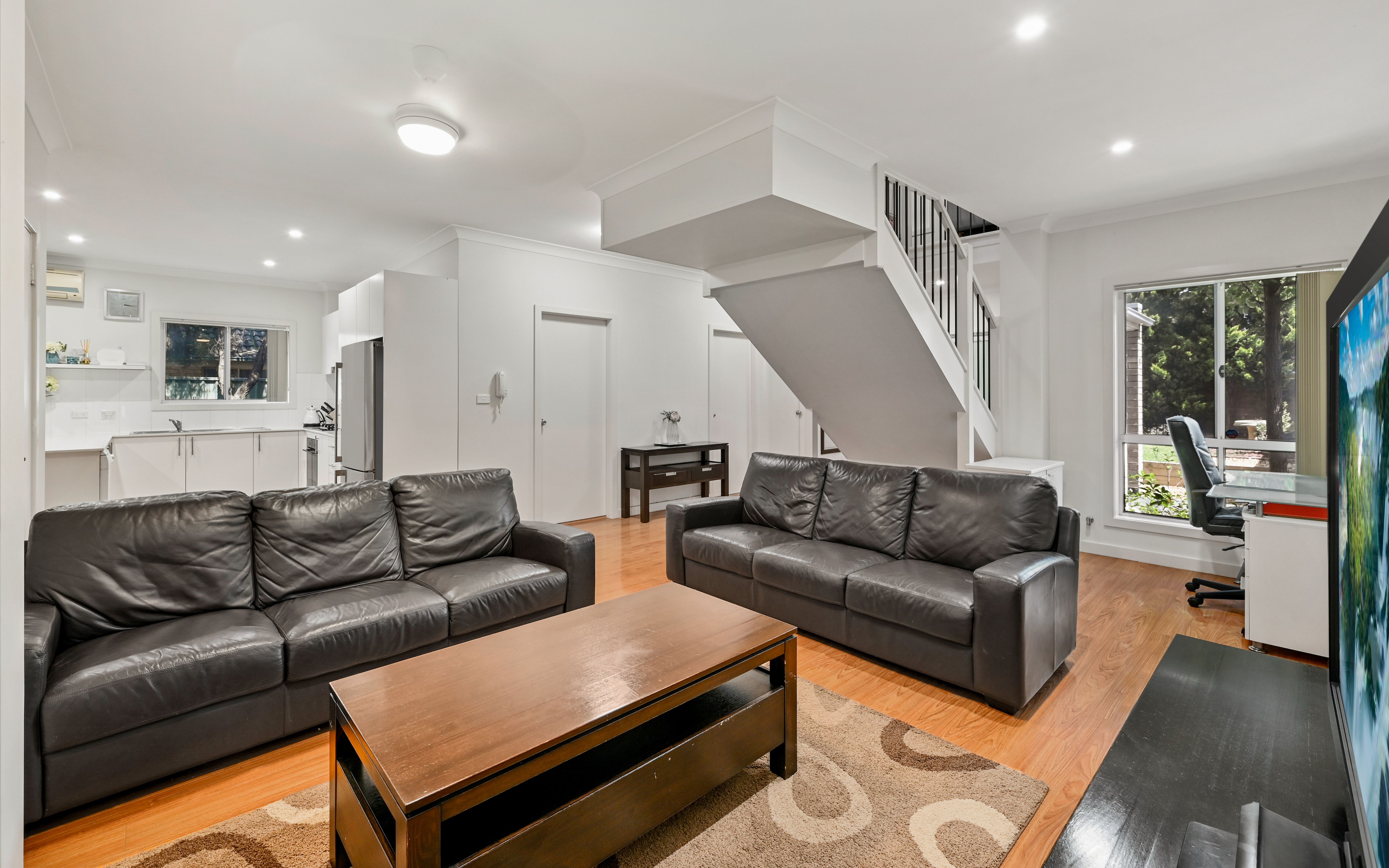 8/73 The Lakes Drive, Glenmore Park, NSW 2745