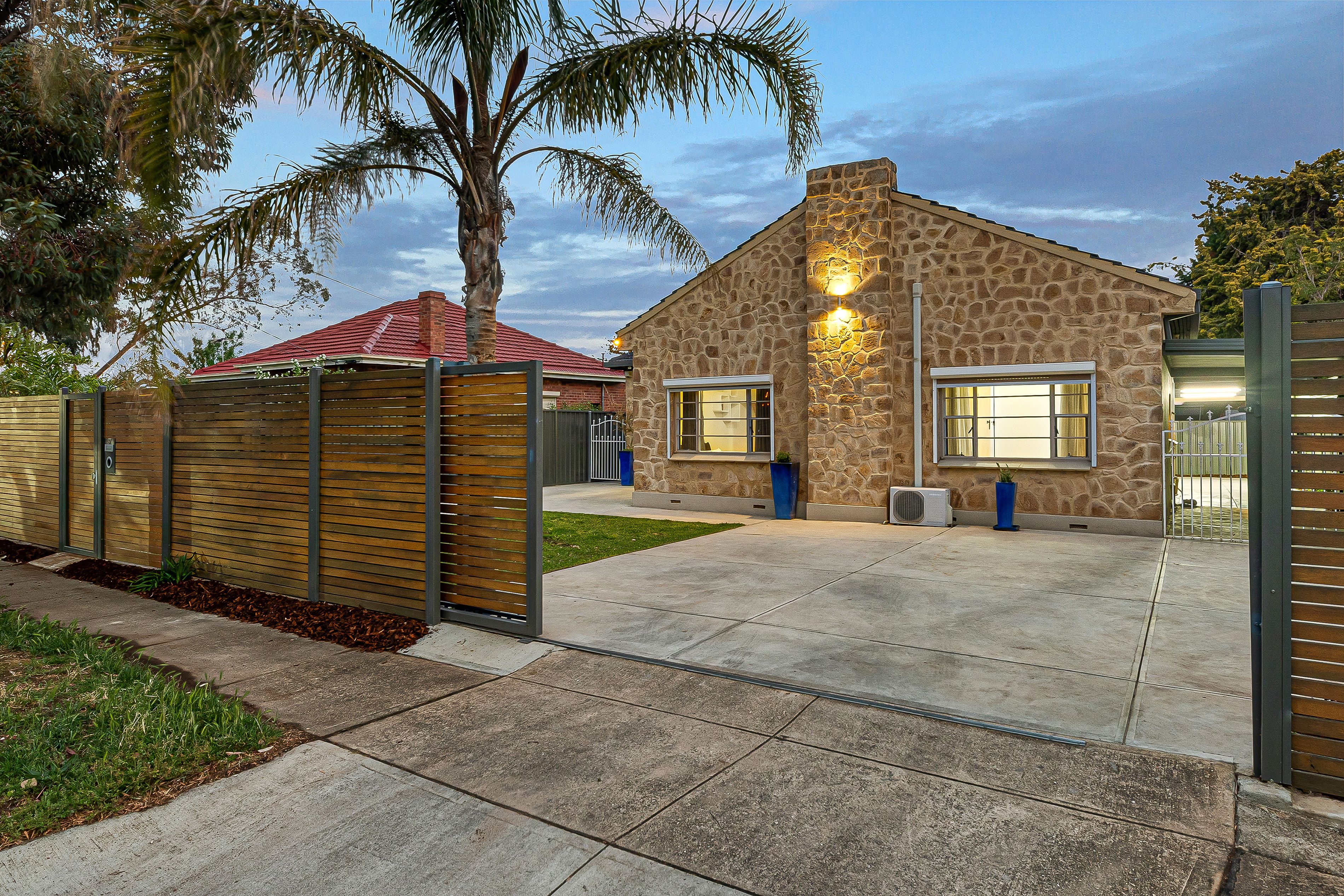37 Sunbeam Road, Croydon Park SA 5008