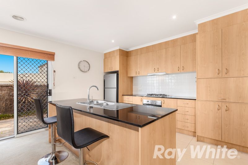 121 Sovereign Manors Crescent, Rowville, VIC 3178