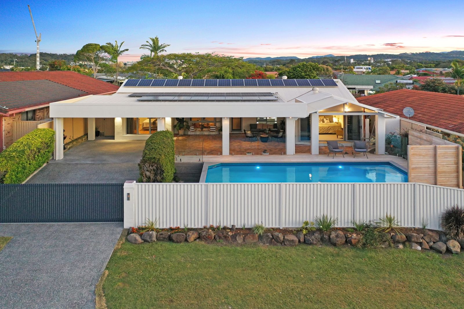23 Redleaf Court, Burleigh Waters, QLD 4220