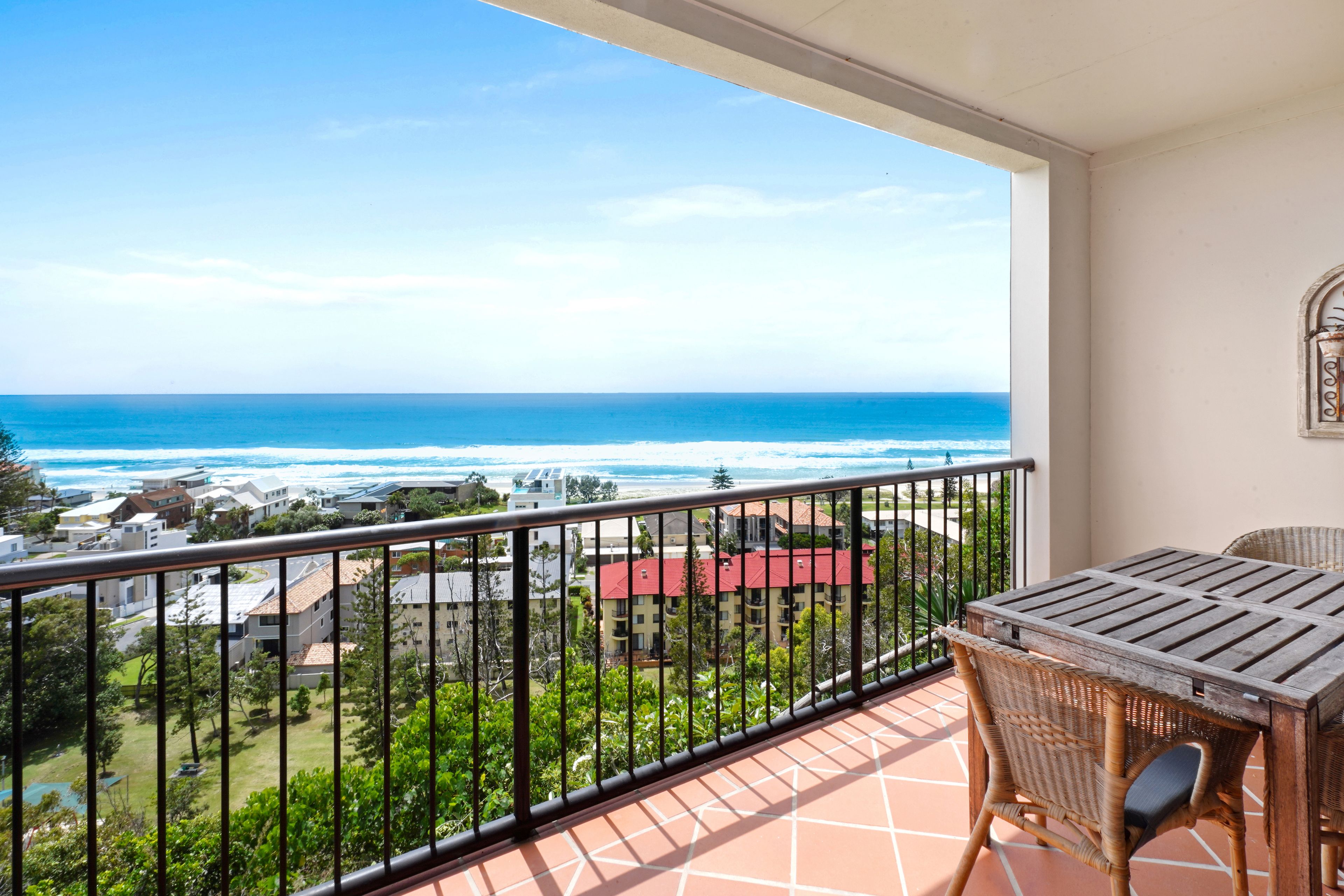 D29/1 Great Hall Drive, Miami, QLD 4220
