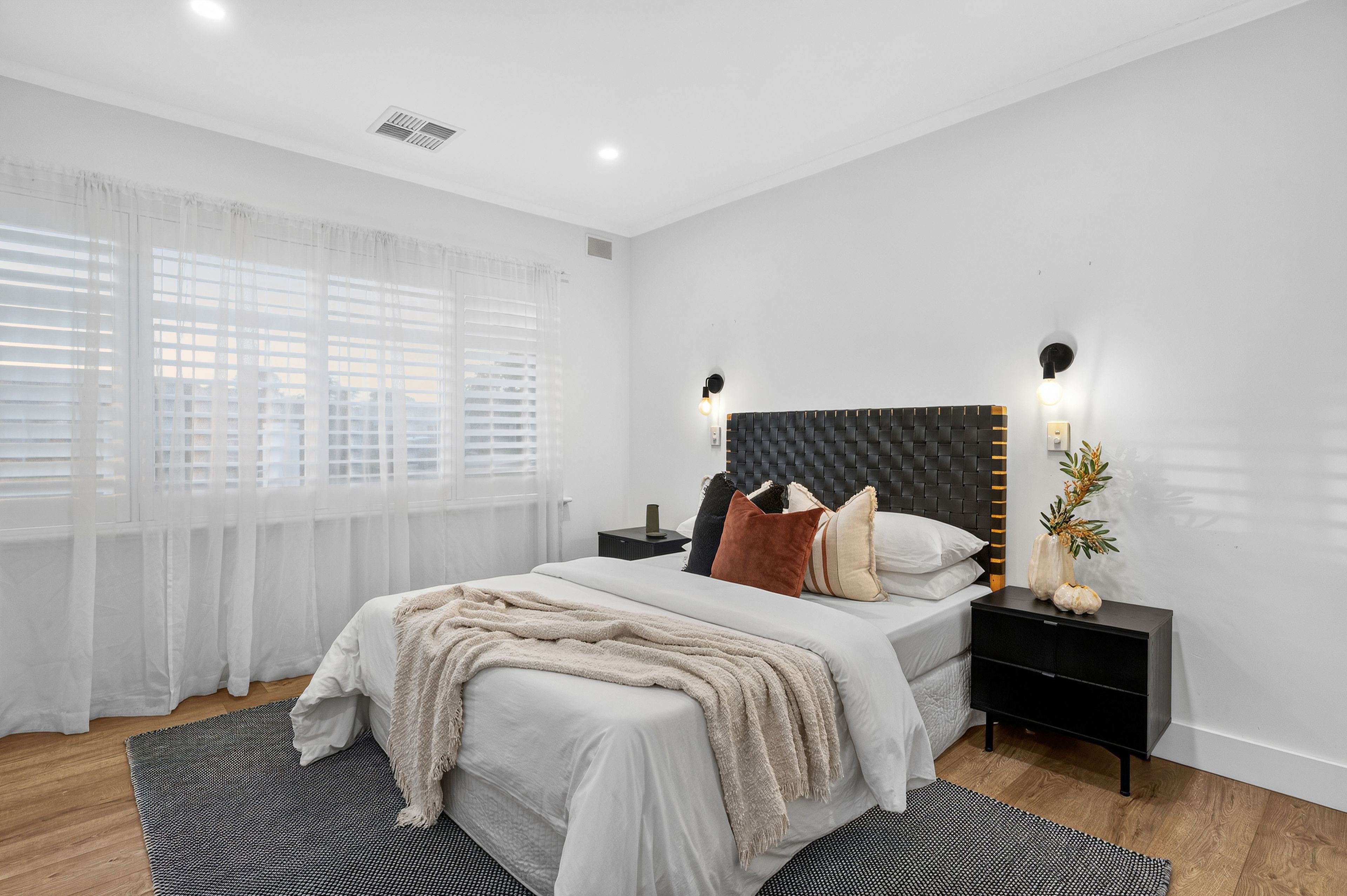 4 Treana Crescent — photo 10 of 20