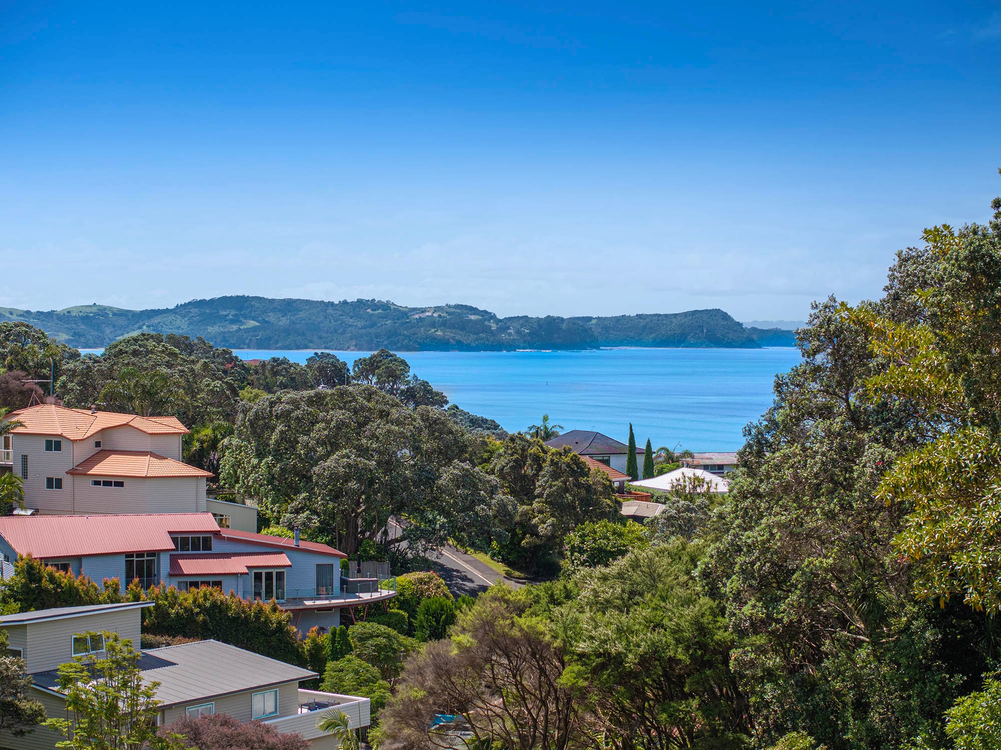 304C Whangaparaoa Road, Red Beach, Rodney