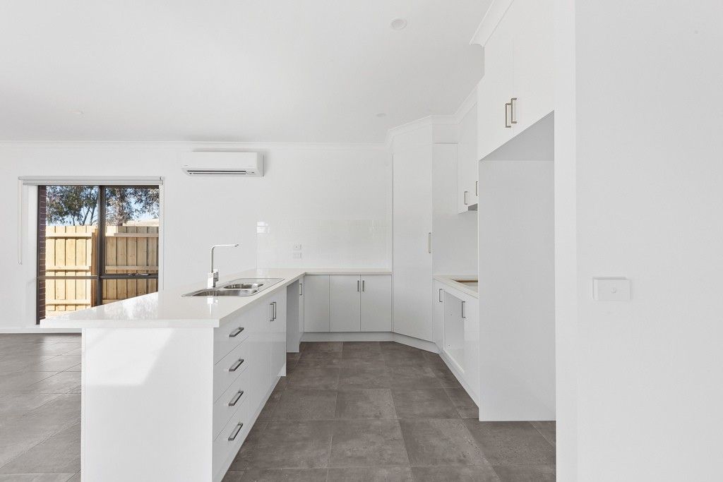 3/25 Brennan Street, Melton South, VIC 3338