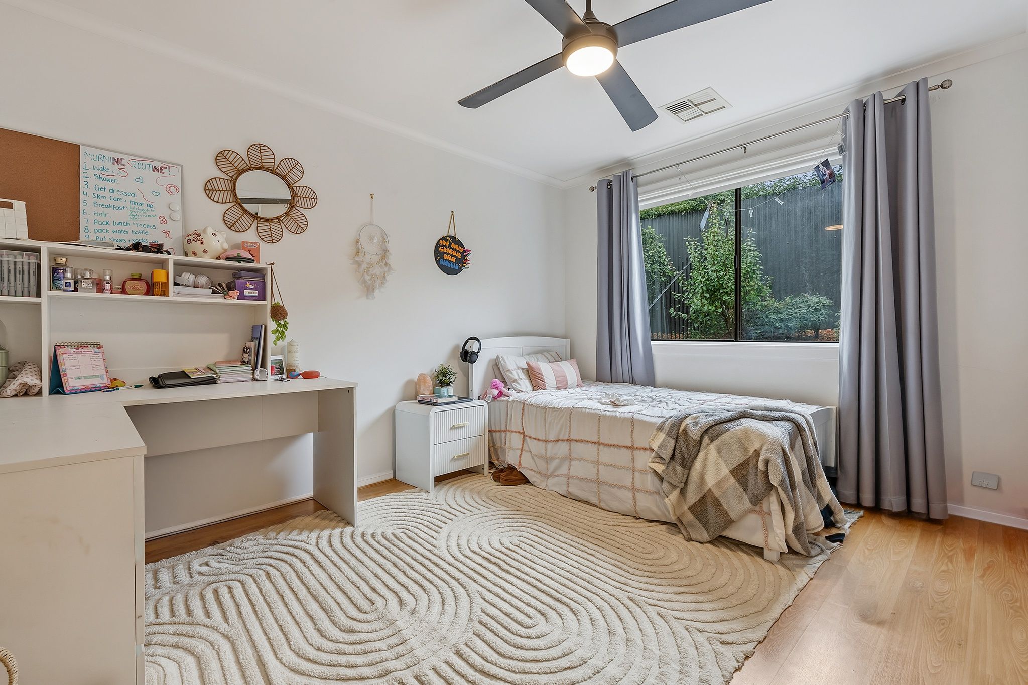2 Birkdale Close — photo 17 of 24