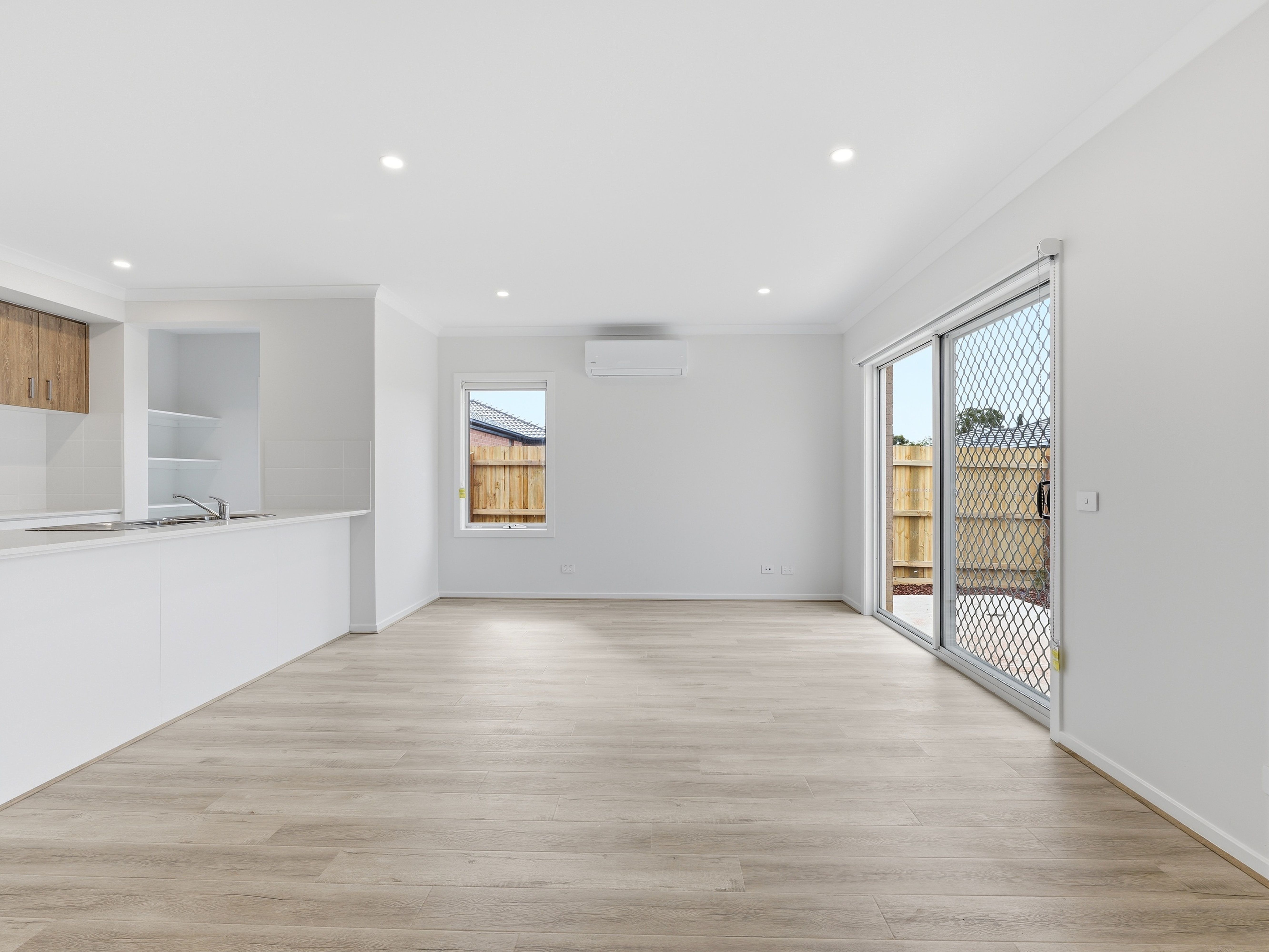 32 Bindaree Drive, Melton South, VIC 3338