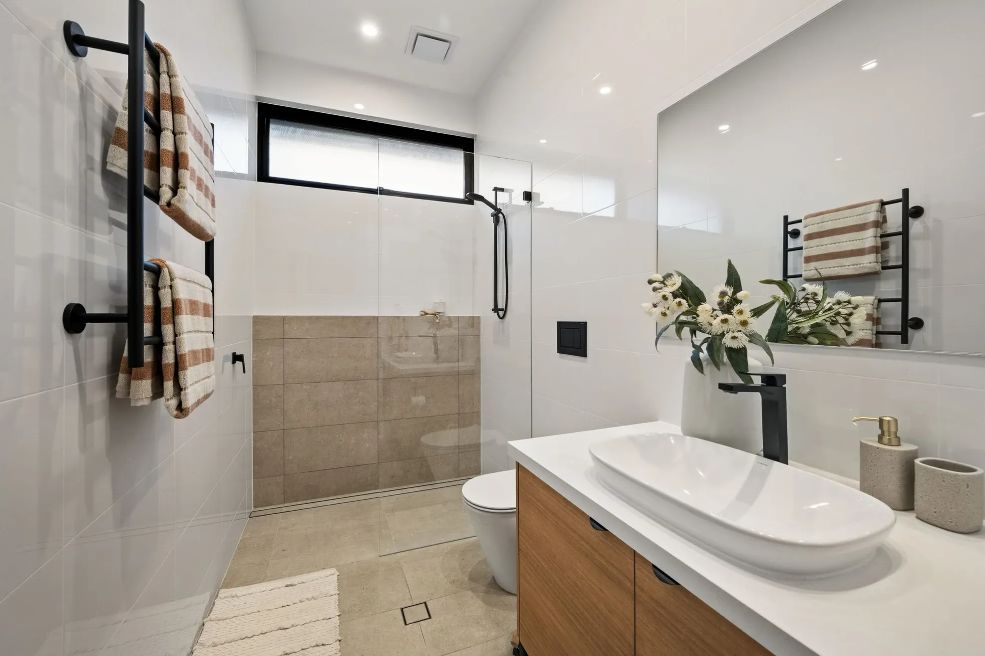 29 Blue Sails Court — photo 4 of 30