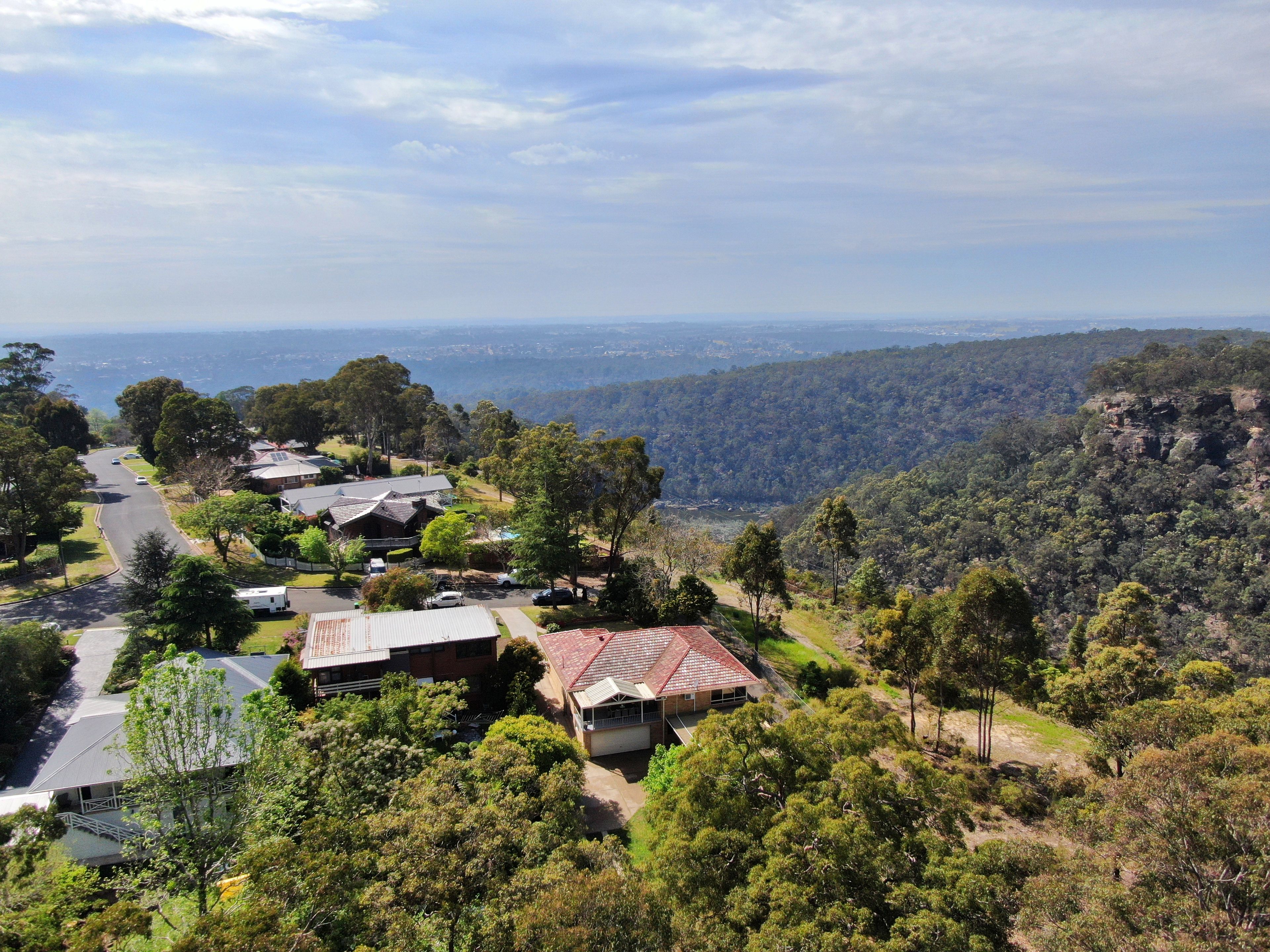 145 Governors Drive, Lapstone, NSW 2773