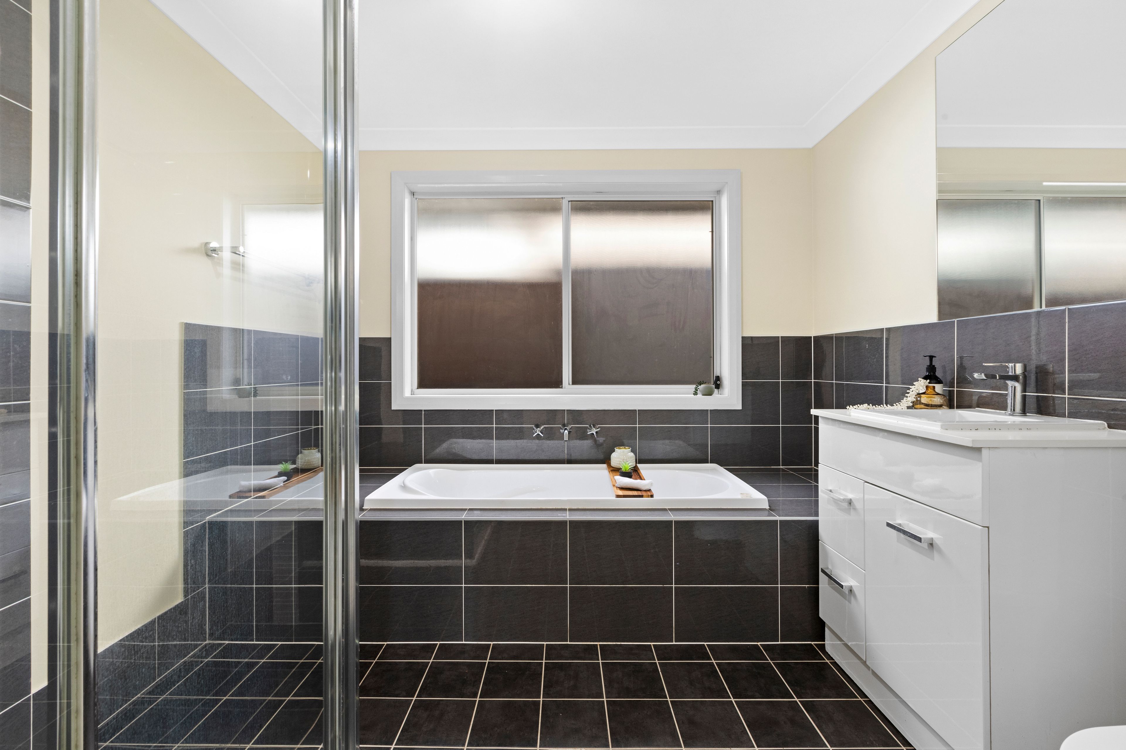 18 Jacqui Avenue — photo 15 of 15