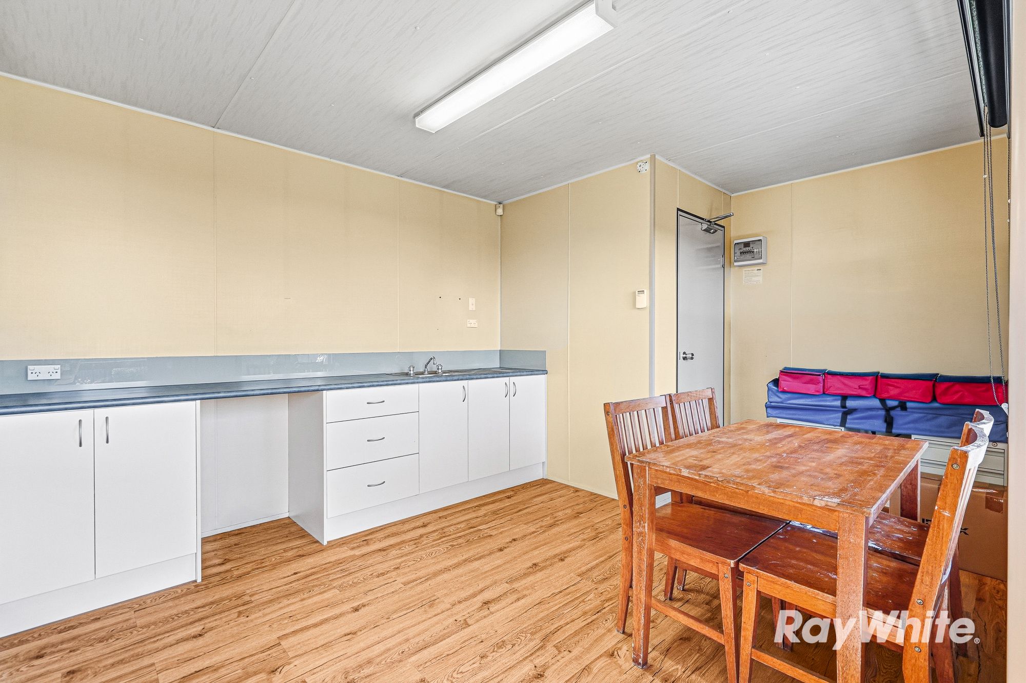 99 Girraween Road — photo 18 of 23