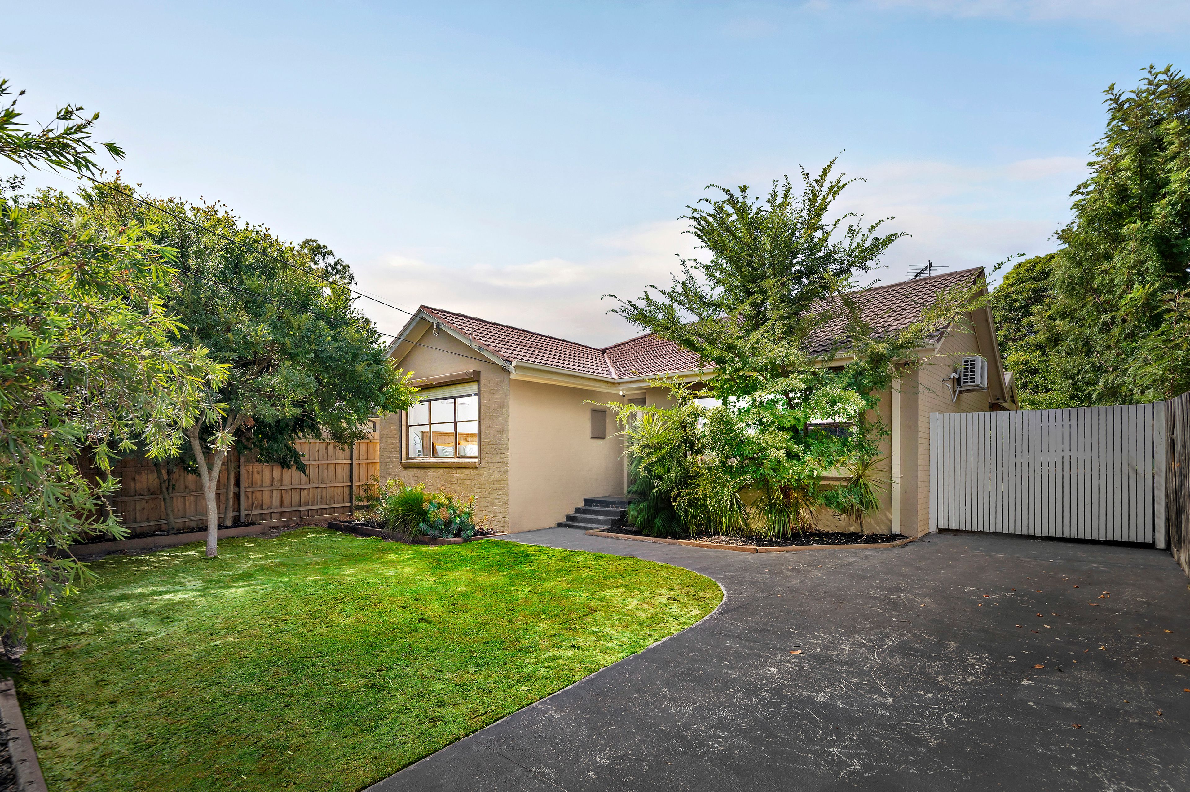 35 Nodding Avenue, Frankston North VIC 3200