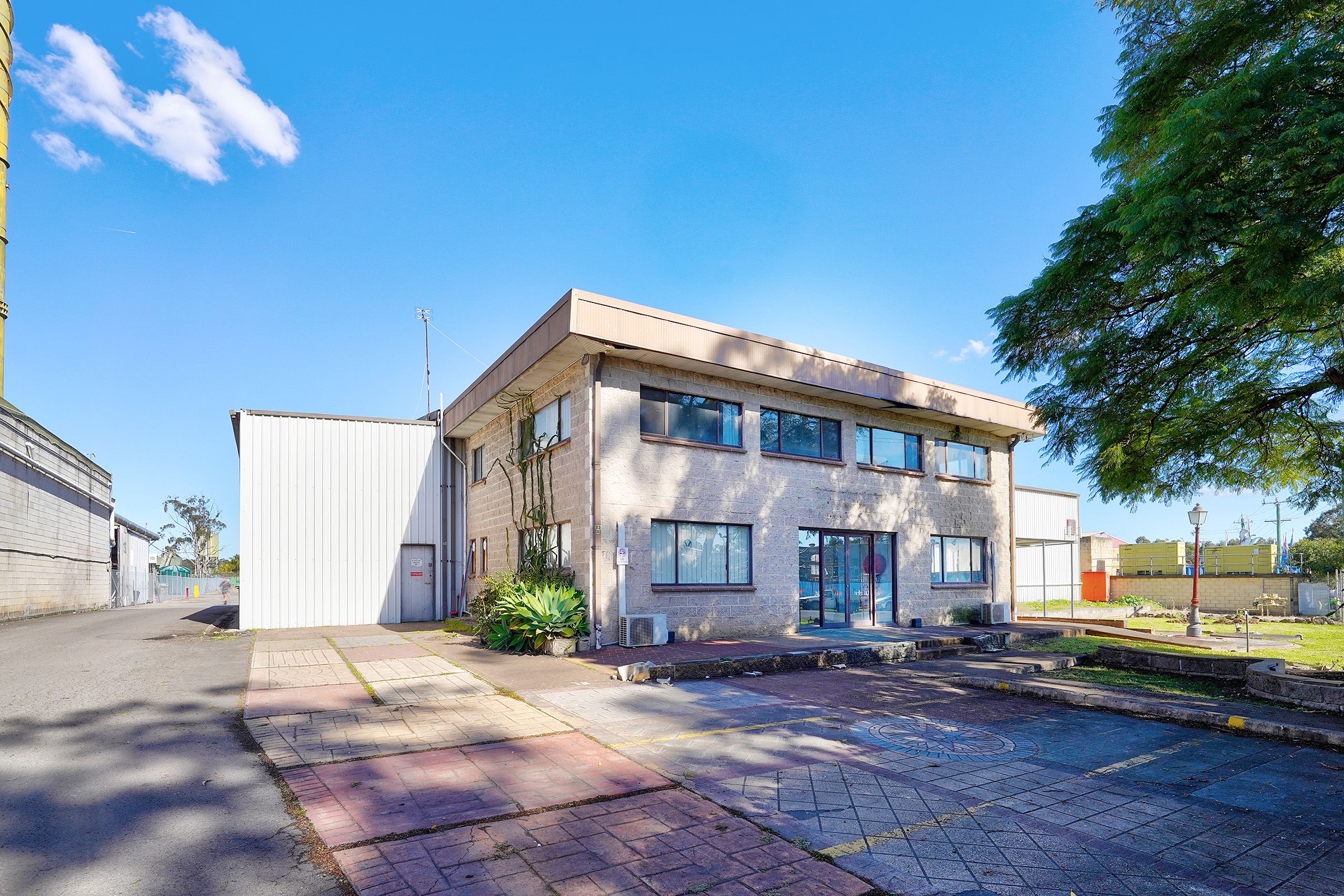 Units 1&2/23 Curtis Road, Mulgrave, NSW 2756