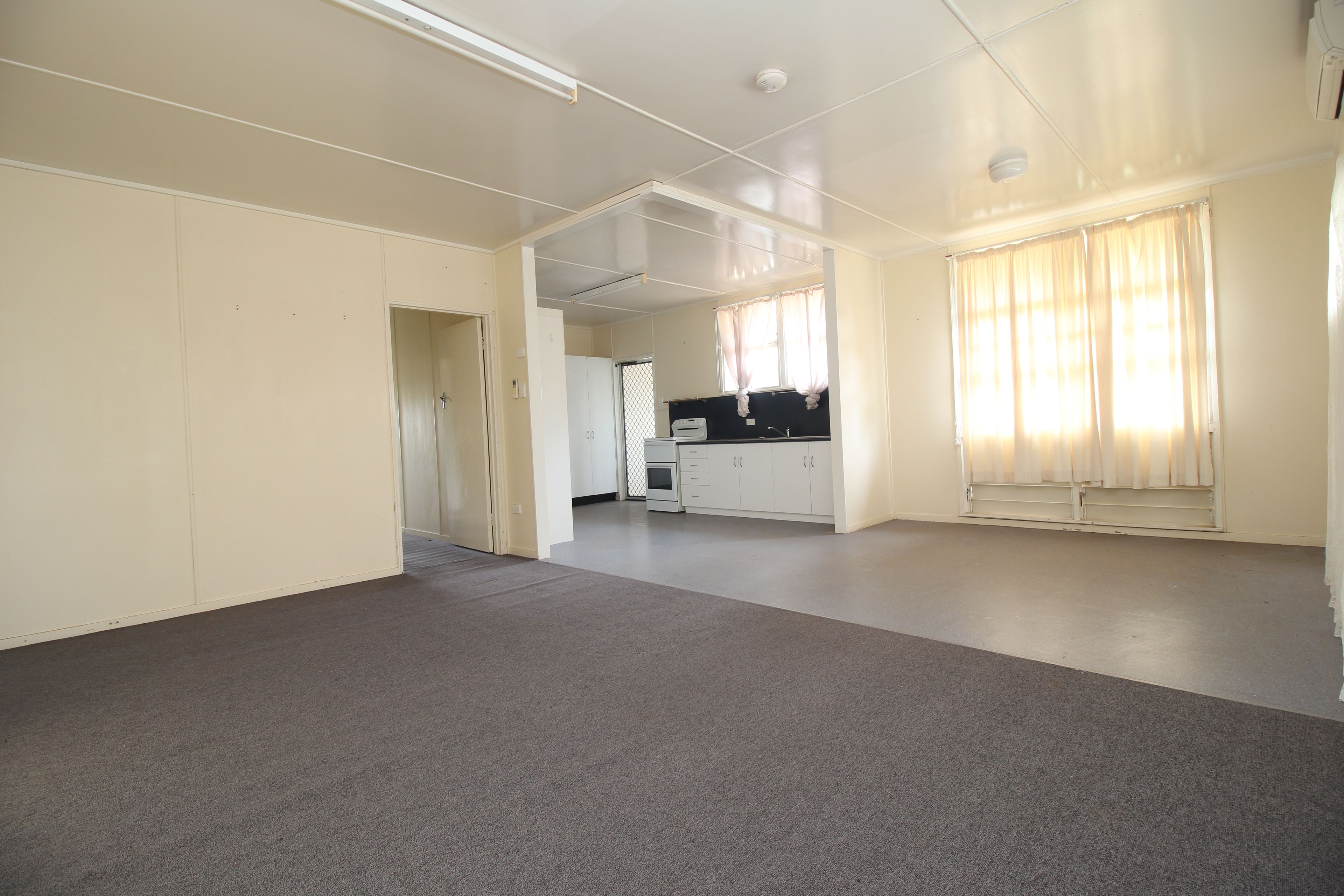 34 Old Airport Drive, Emerald, QLD 4720