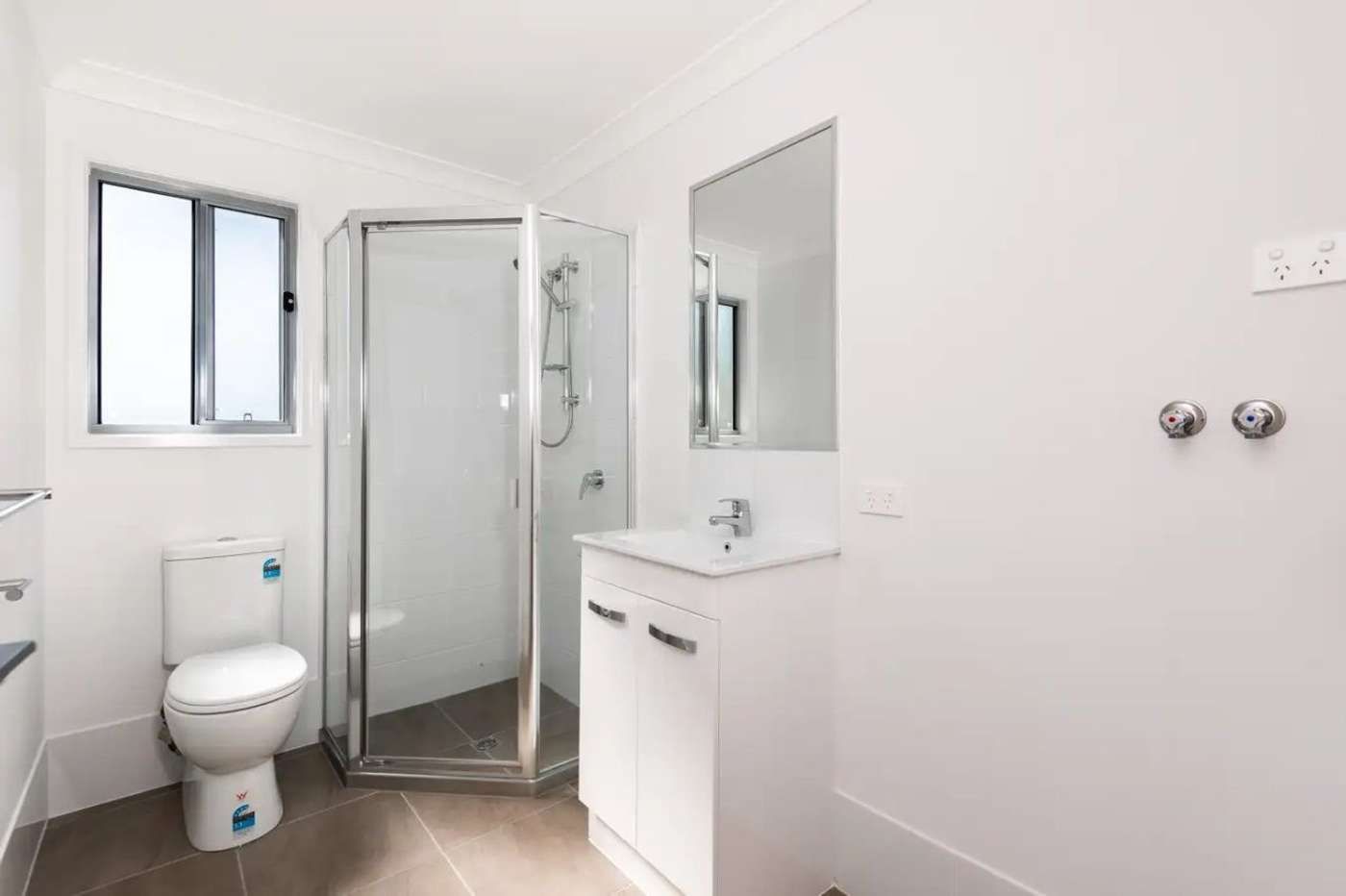 15a Castle Court, Kallangur, QLD 4503