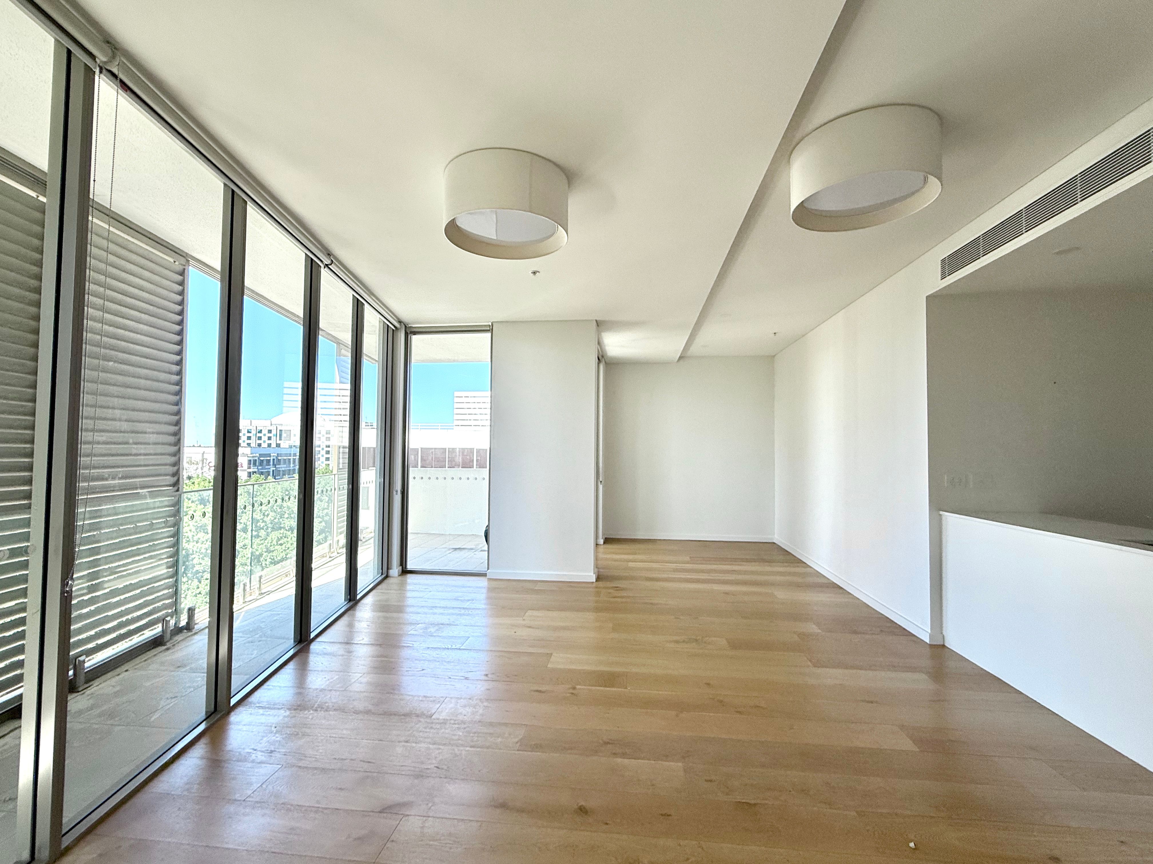 805/248 Coward Street — photo 4 of 10