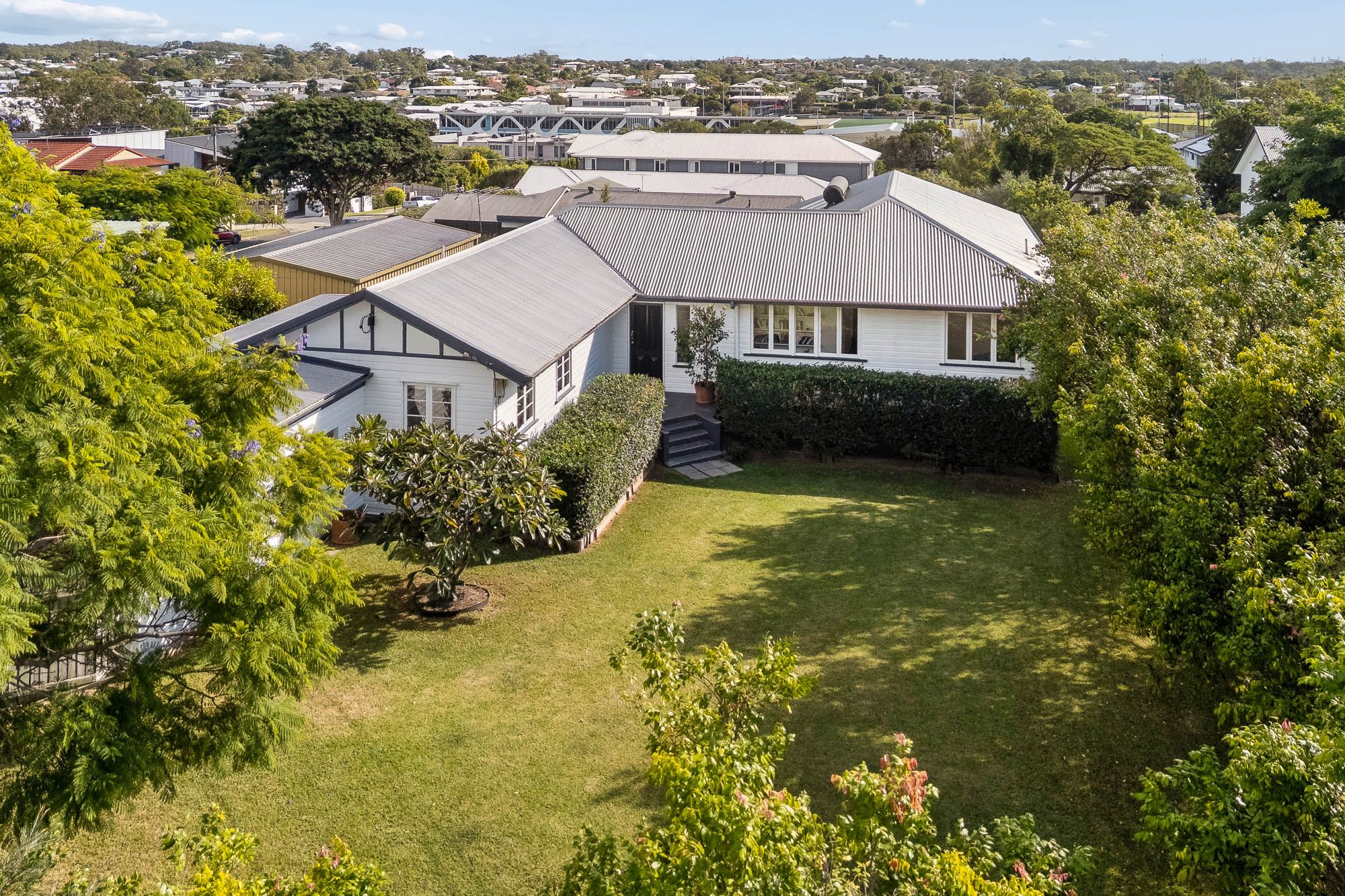 6 Bernecker Street