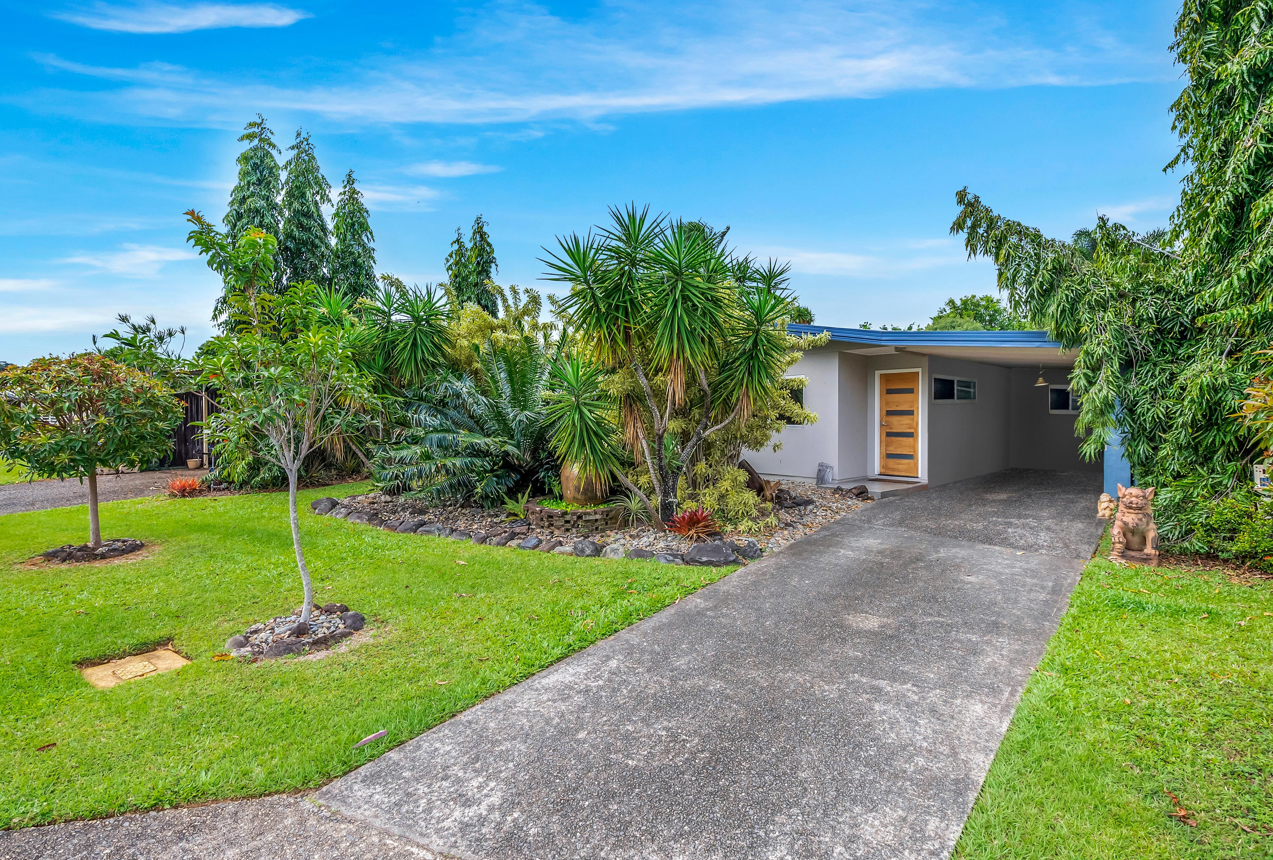 8 Metric Close, Smithfield, QLD 4878