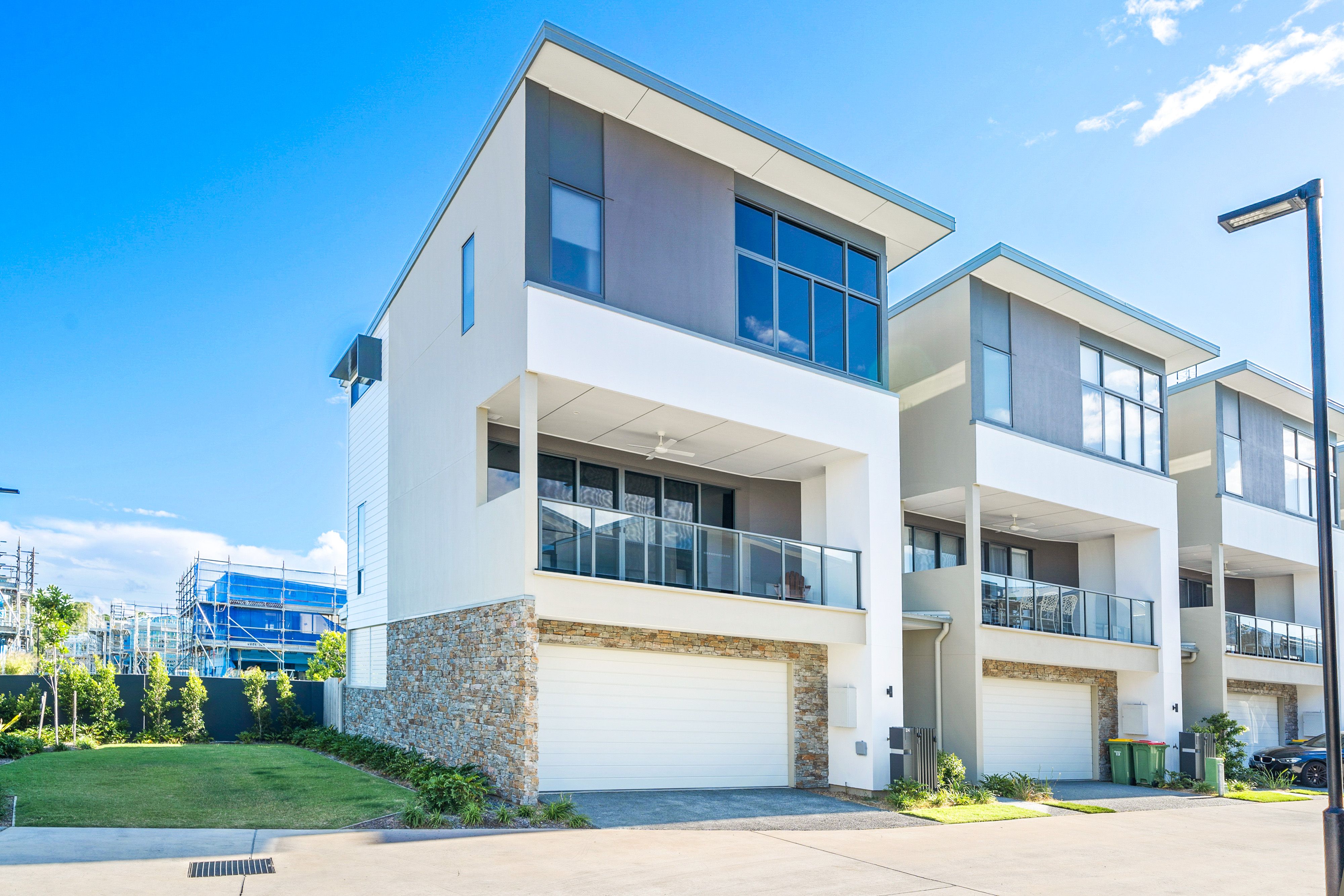 24/1 Lyra Avenue, Hope Island, QLD 4212