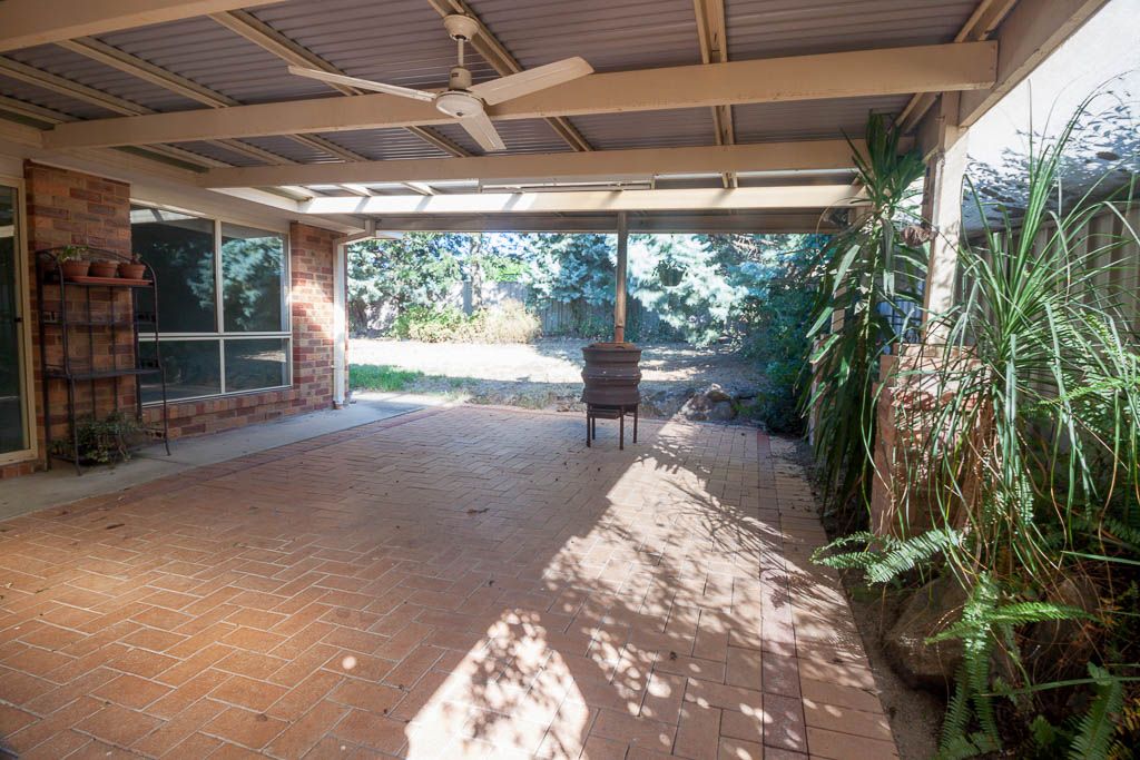 8 Bartholomew Street, Glenroy, NSW 2640