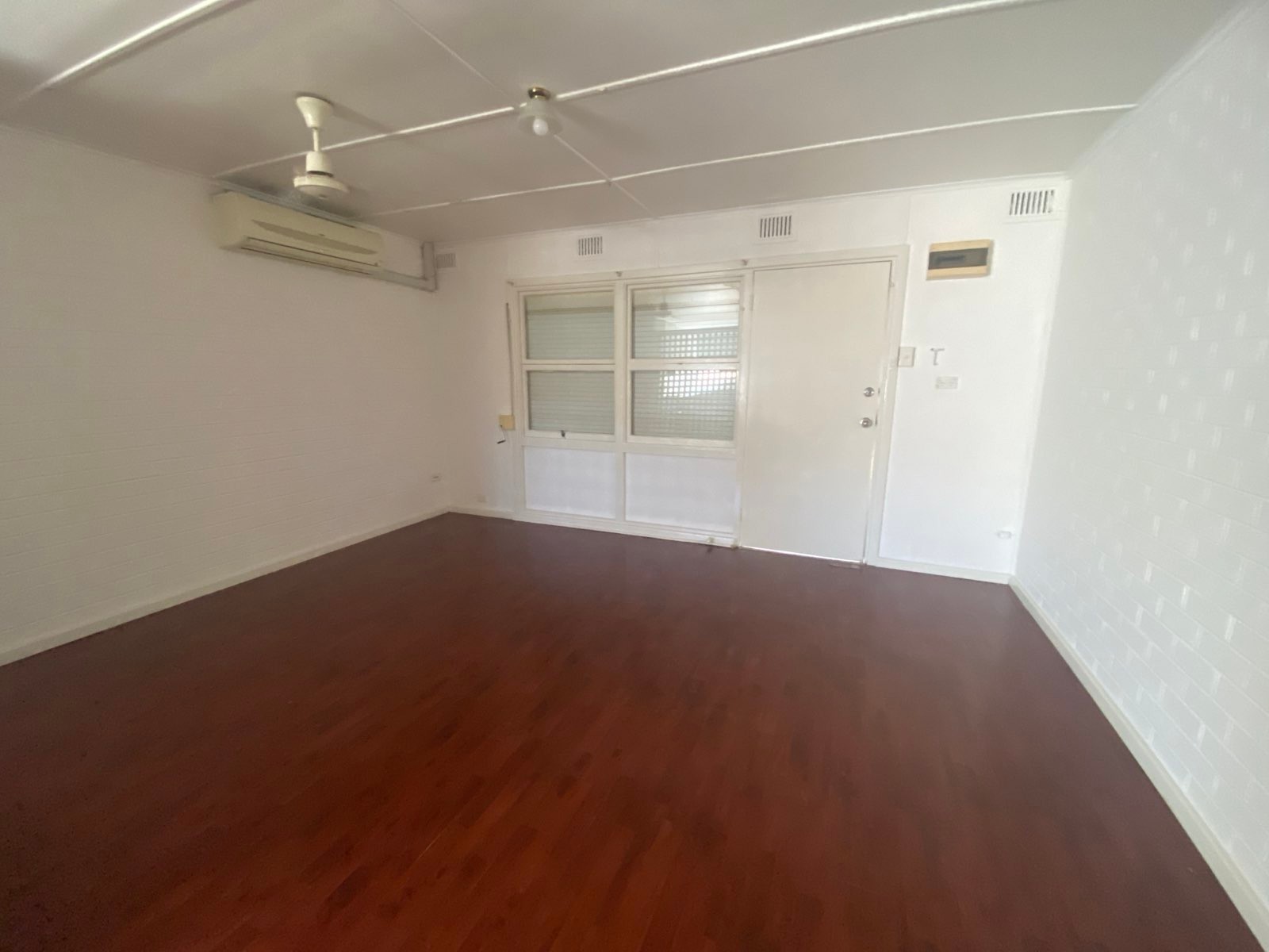 5B Hearn Place, Carnarvon, WA 6701