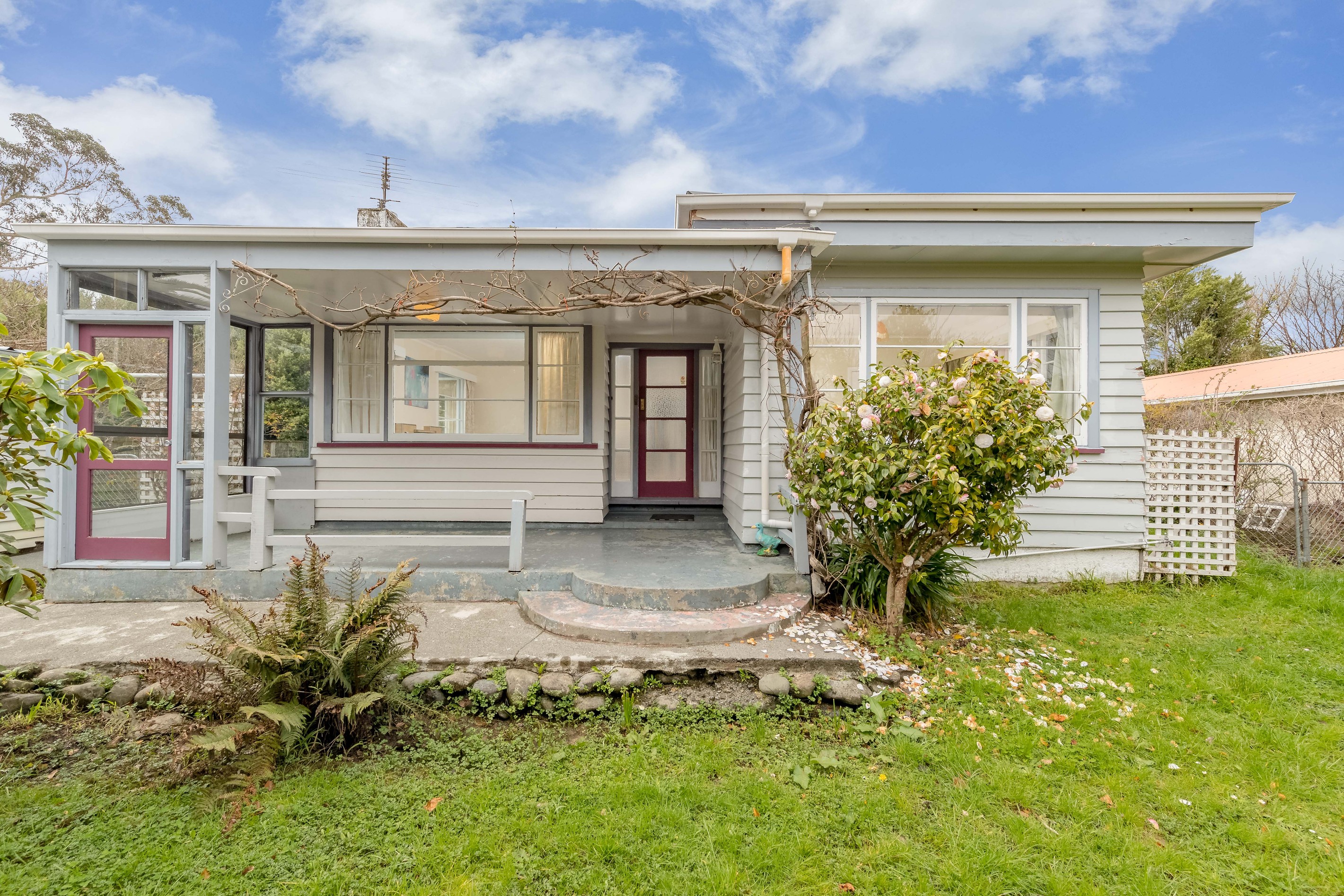 16 Golders Road, Elderslea, Upper Hutt City