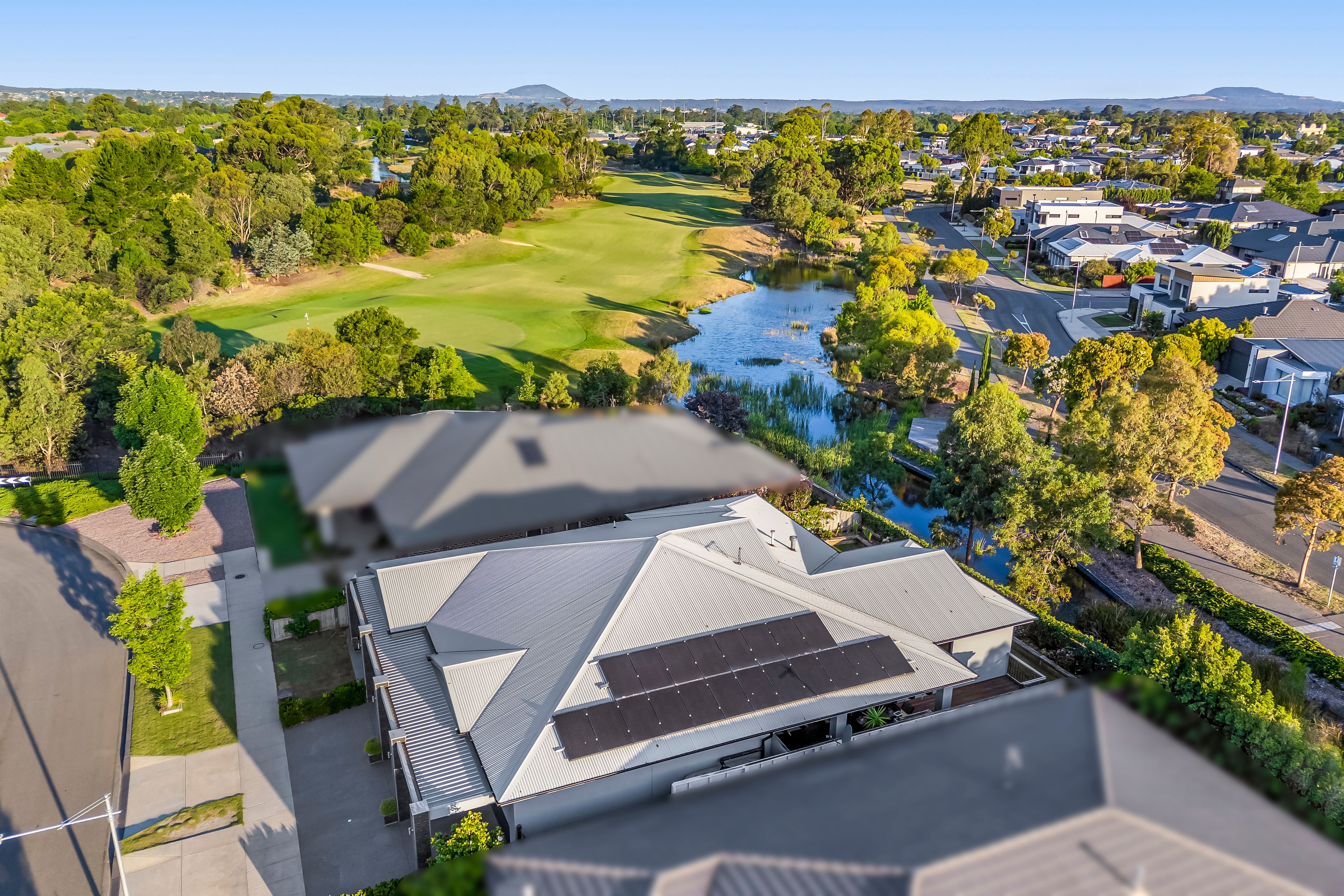 10 Paramount Parade, Alfredton, VIC 3350