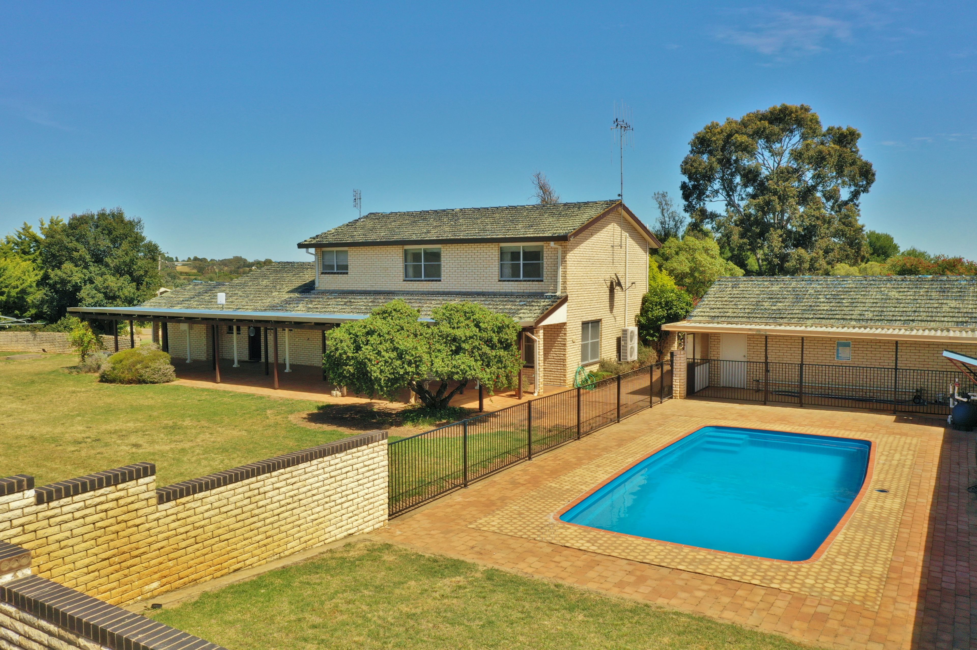 146 Scenic Road, Young, NSW 2594