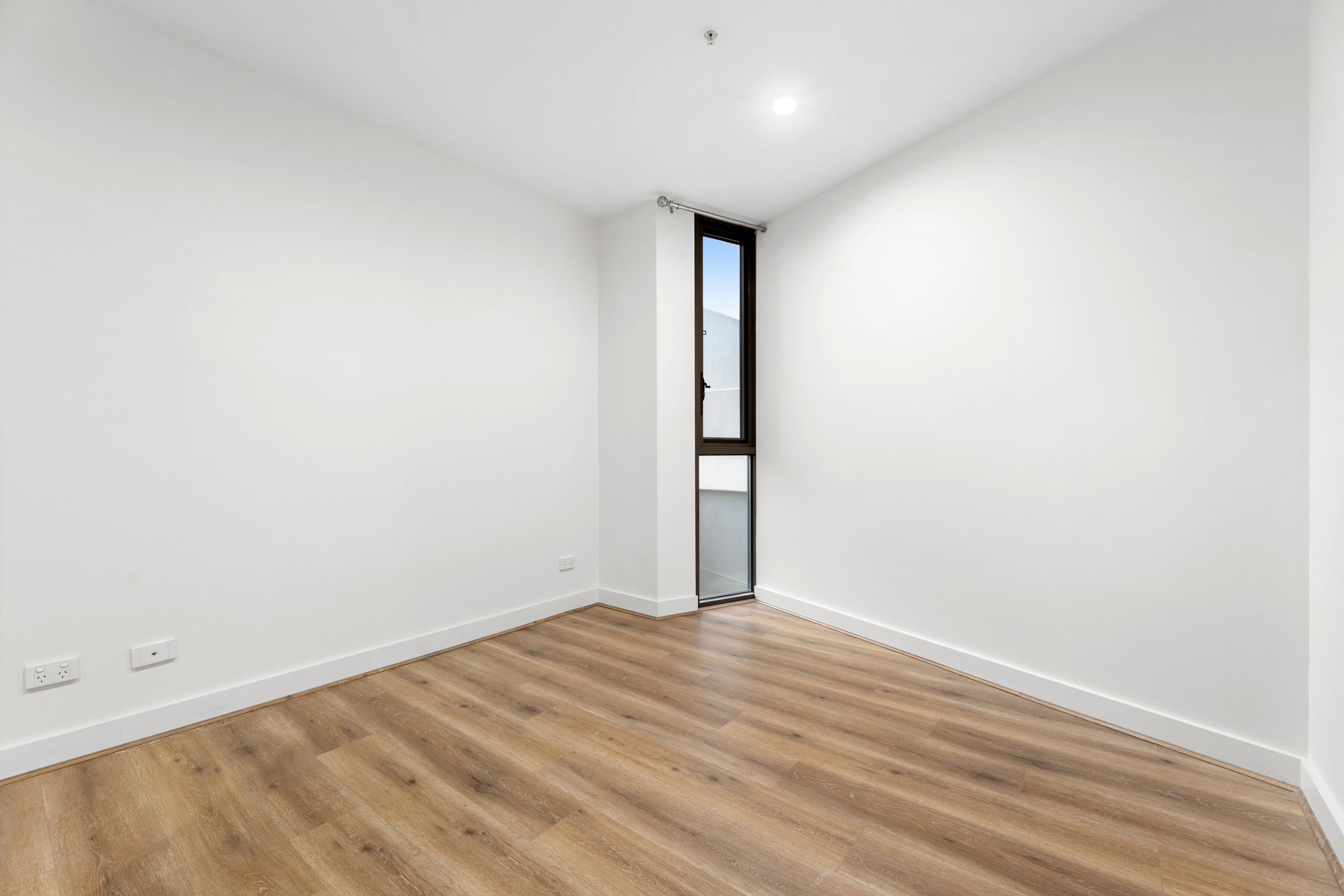 209a/6 Clinch Avenue — photo 7 of 12