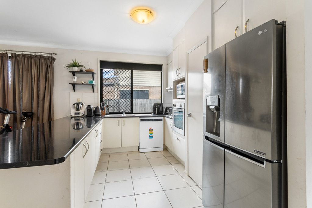 24 Astley Parade, North Lakes, QLD 4509