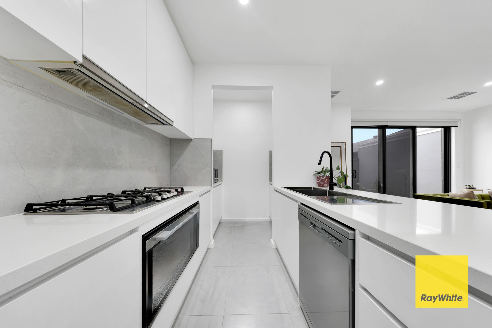27 Ironwood Avenue — photo 5 of 13
