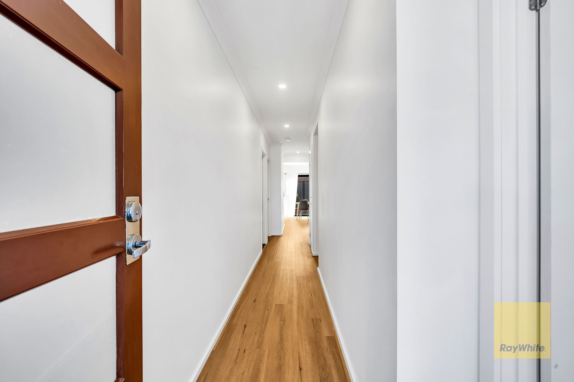 6 Moombill Road — photo 2 of 14