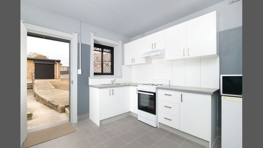 2/84 Railway Crescent, Jannali, NSW 2226