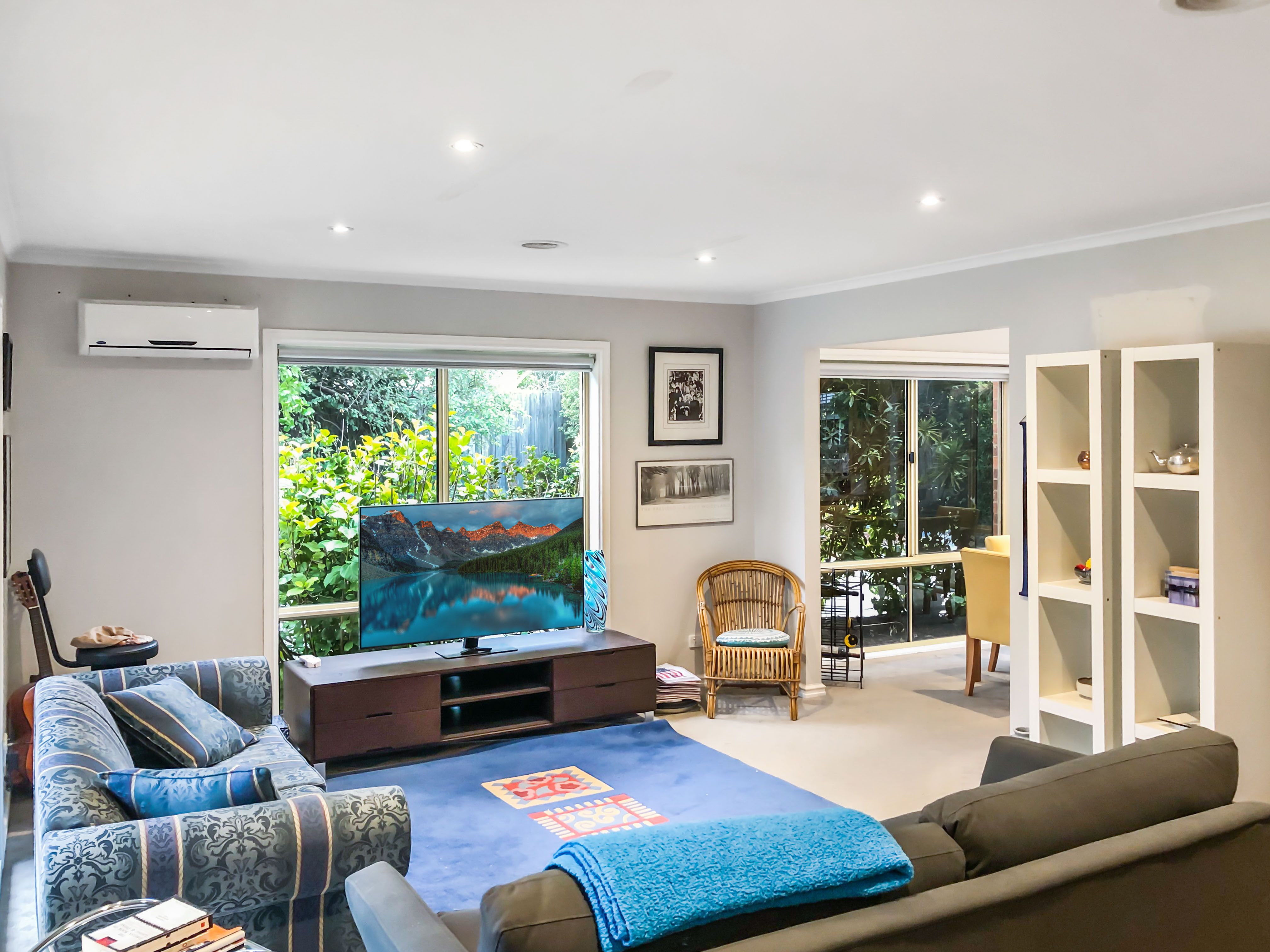 2/8 Nelson Avenue, Highton, VIC 3216