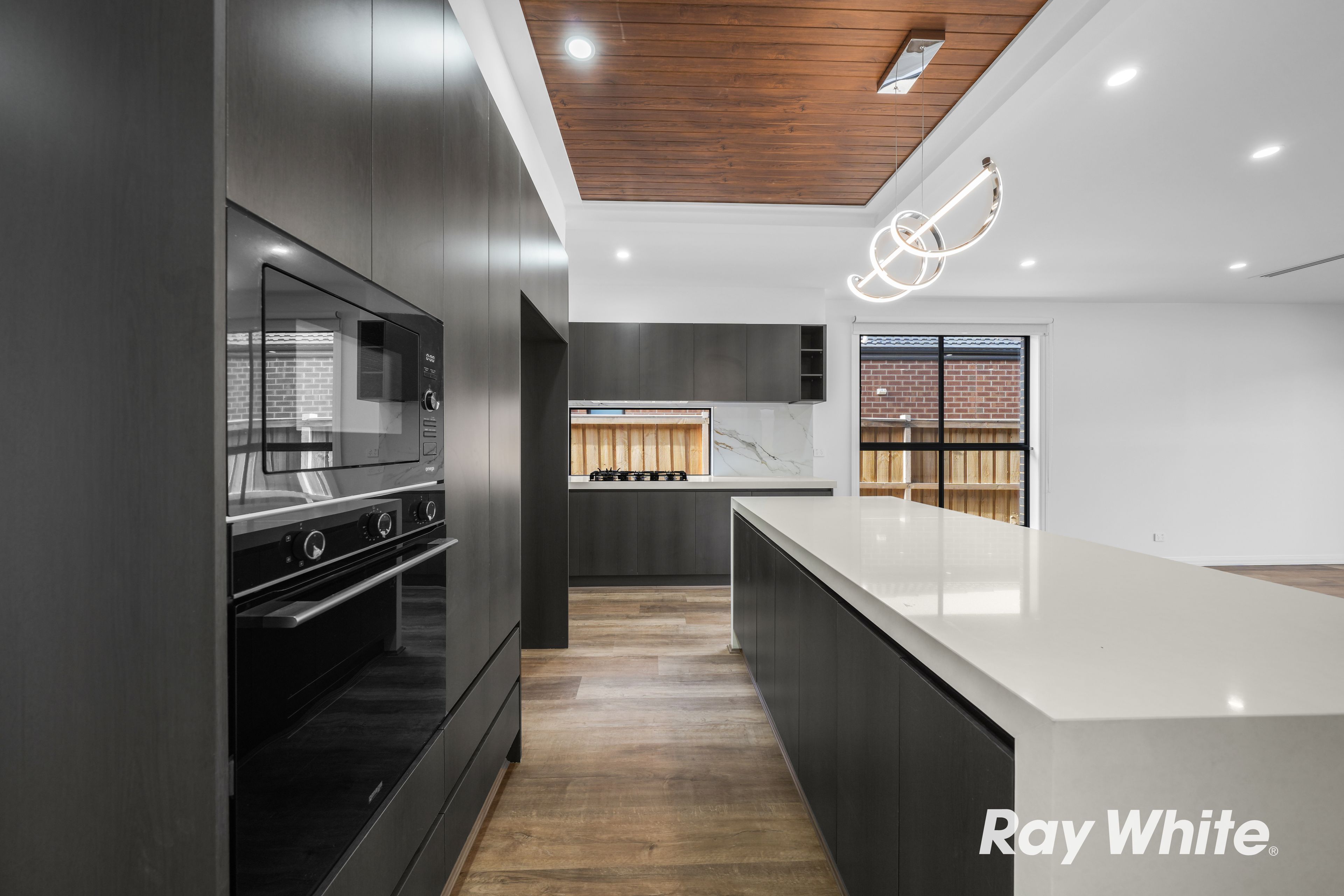 15 Kilarnie Boulevard — photo 4 of 26