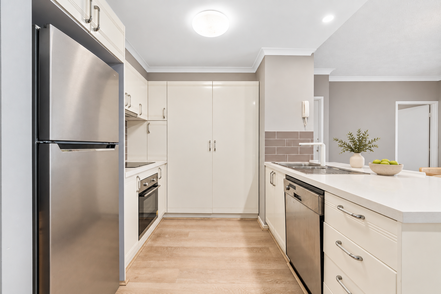 12/9-11 Manning Street — photo 8 of 13