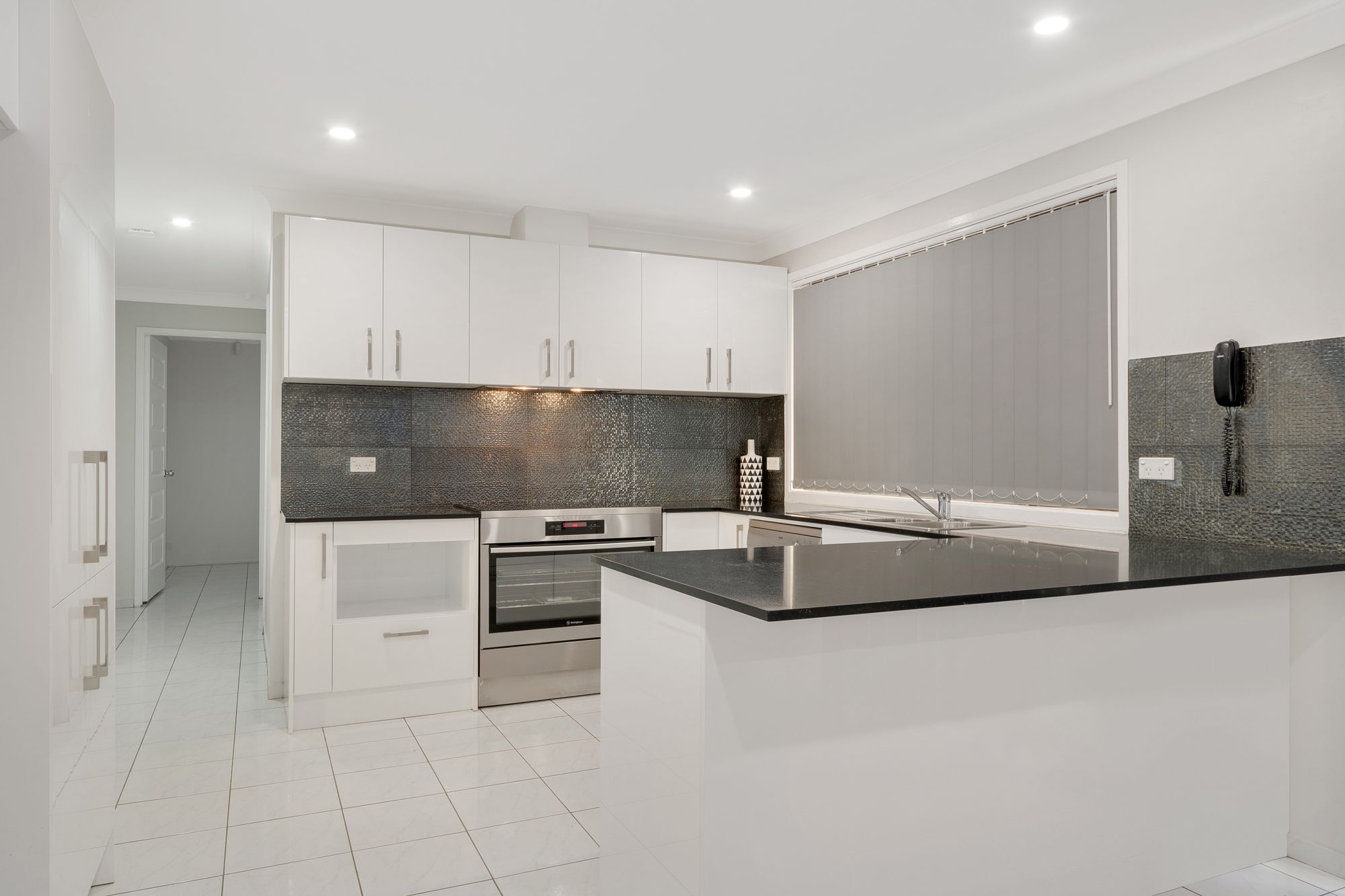 6 Mataro Place, Eschol Park, NSW 2558
