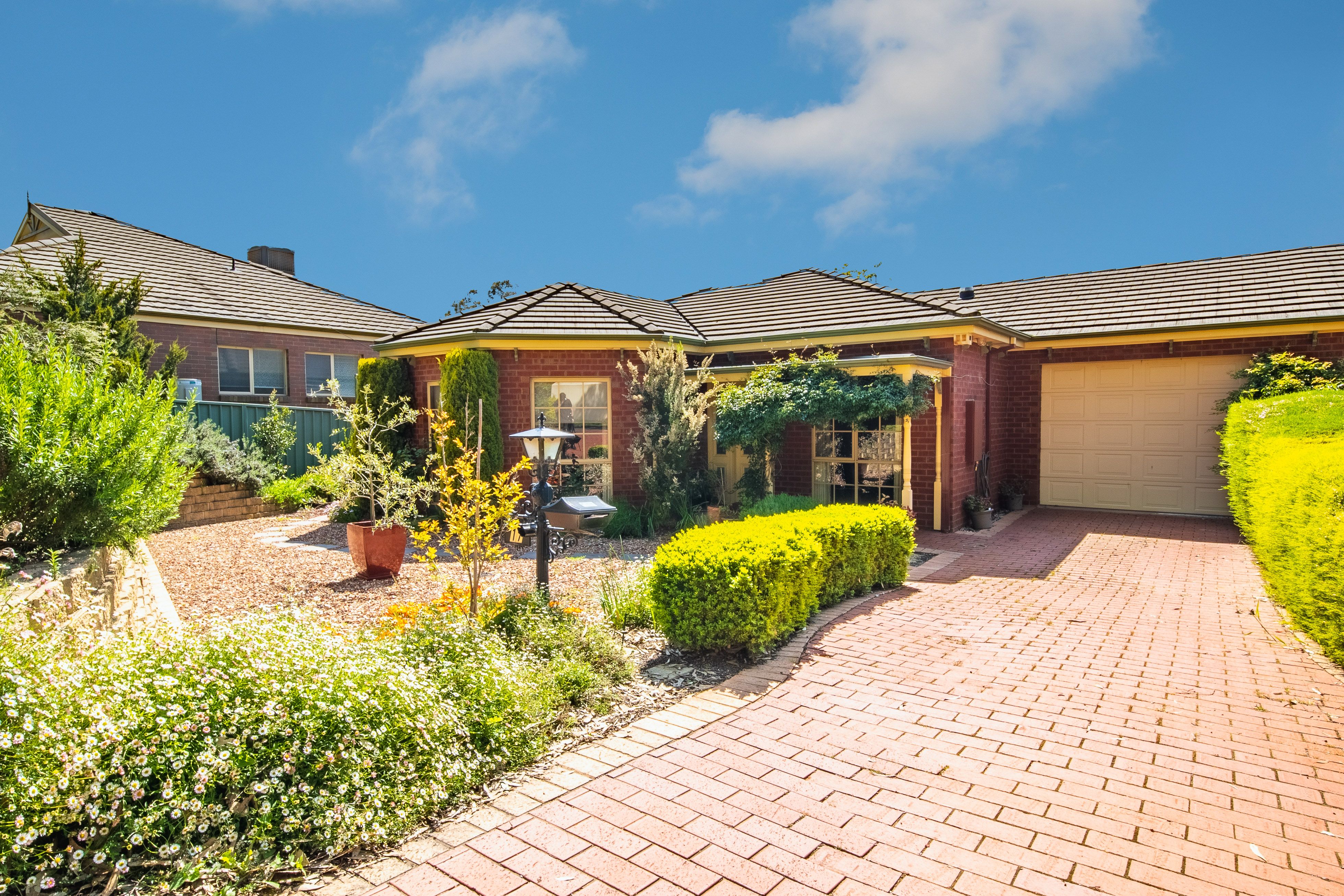 17 Harpin Place, East Bendigo, VIC 3550