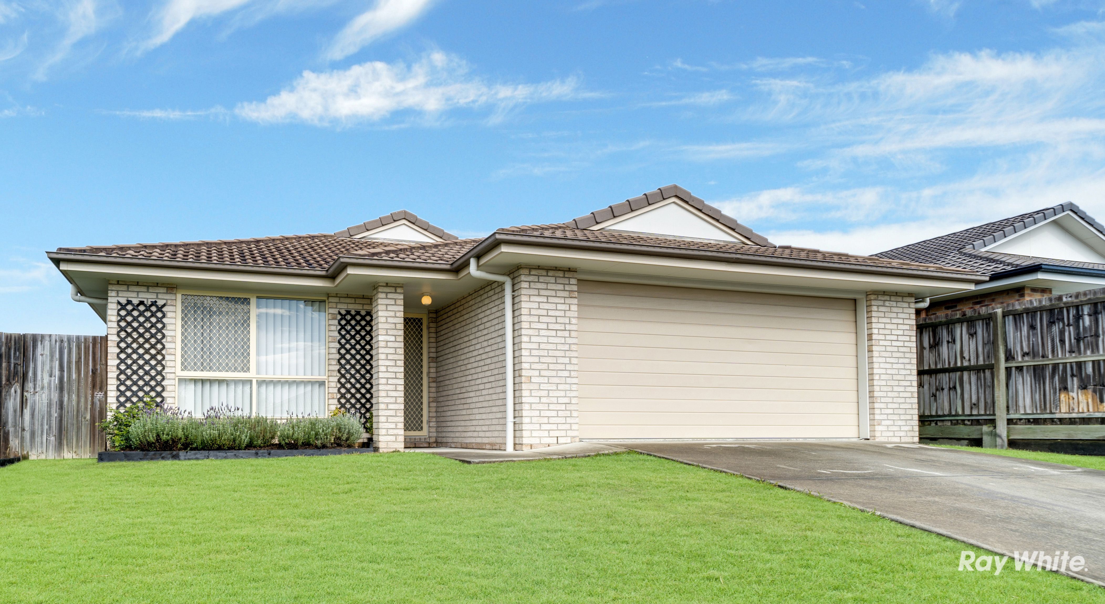 8 Newhaven Street, Marsden, QLD 4132