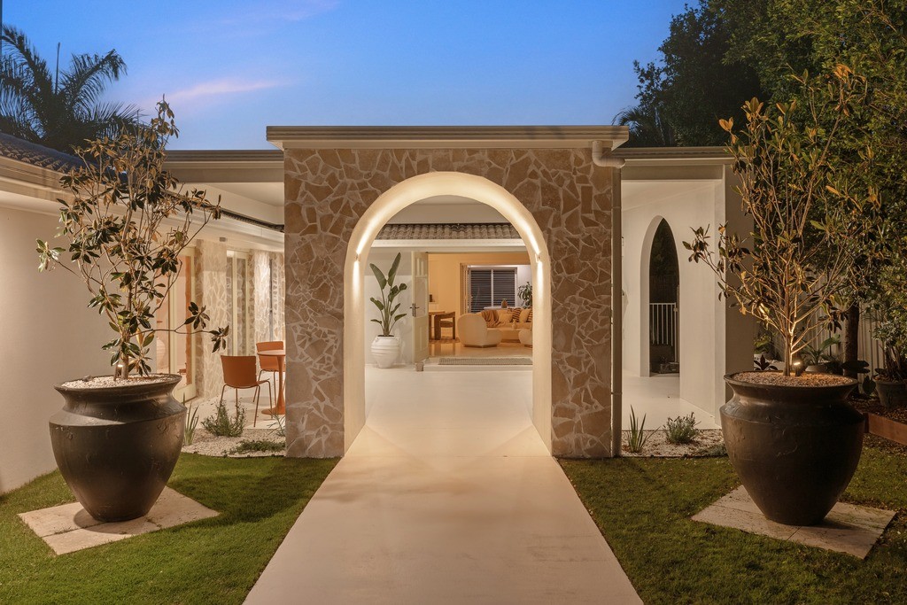 8 Trinity Place, Robina, QLD 4226