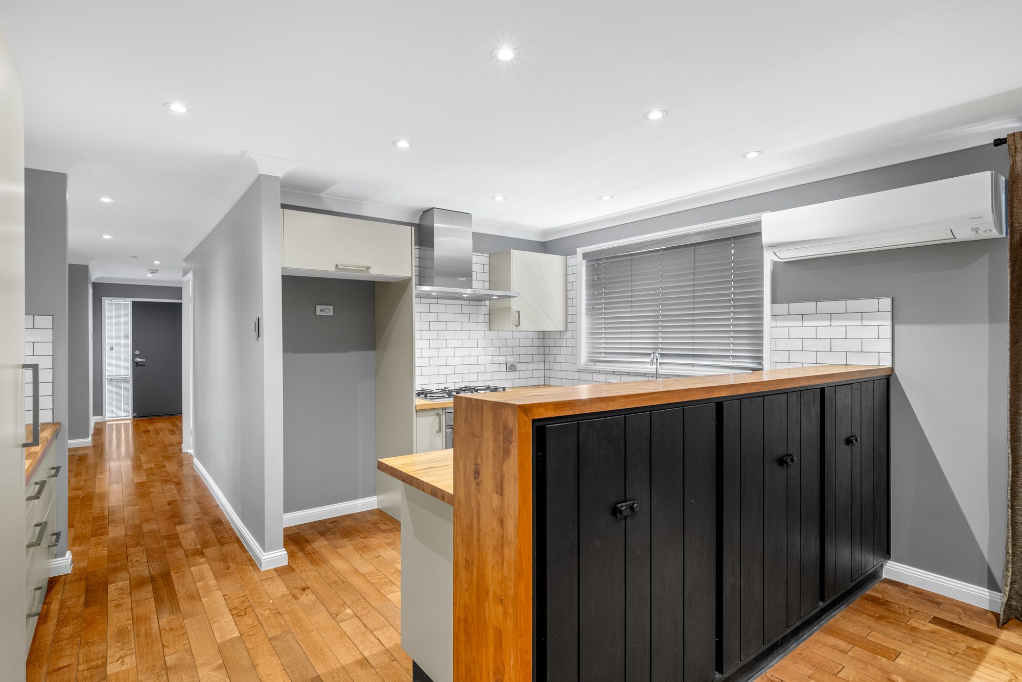 10A Crommelin Crescent, St Helens Park, NSW 2560