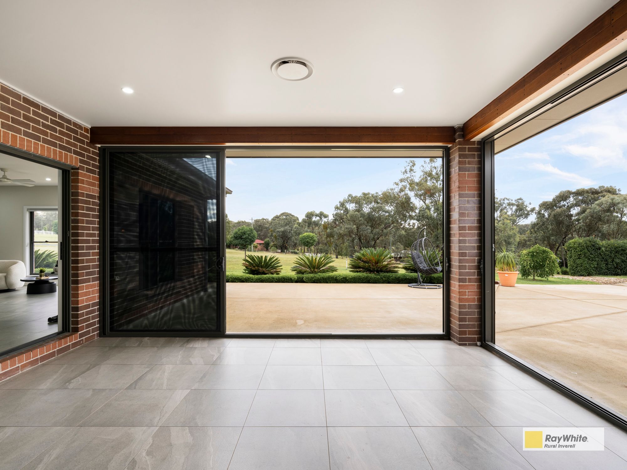 11 Wolbah Close — photo 20 of 30
