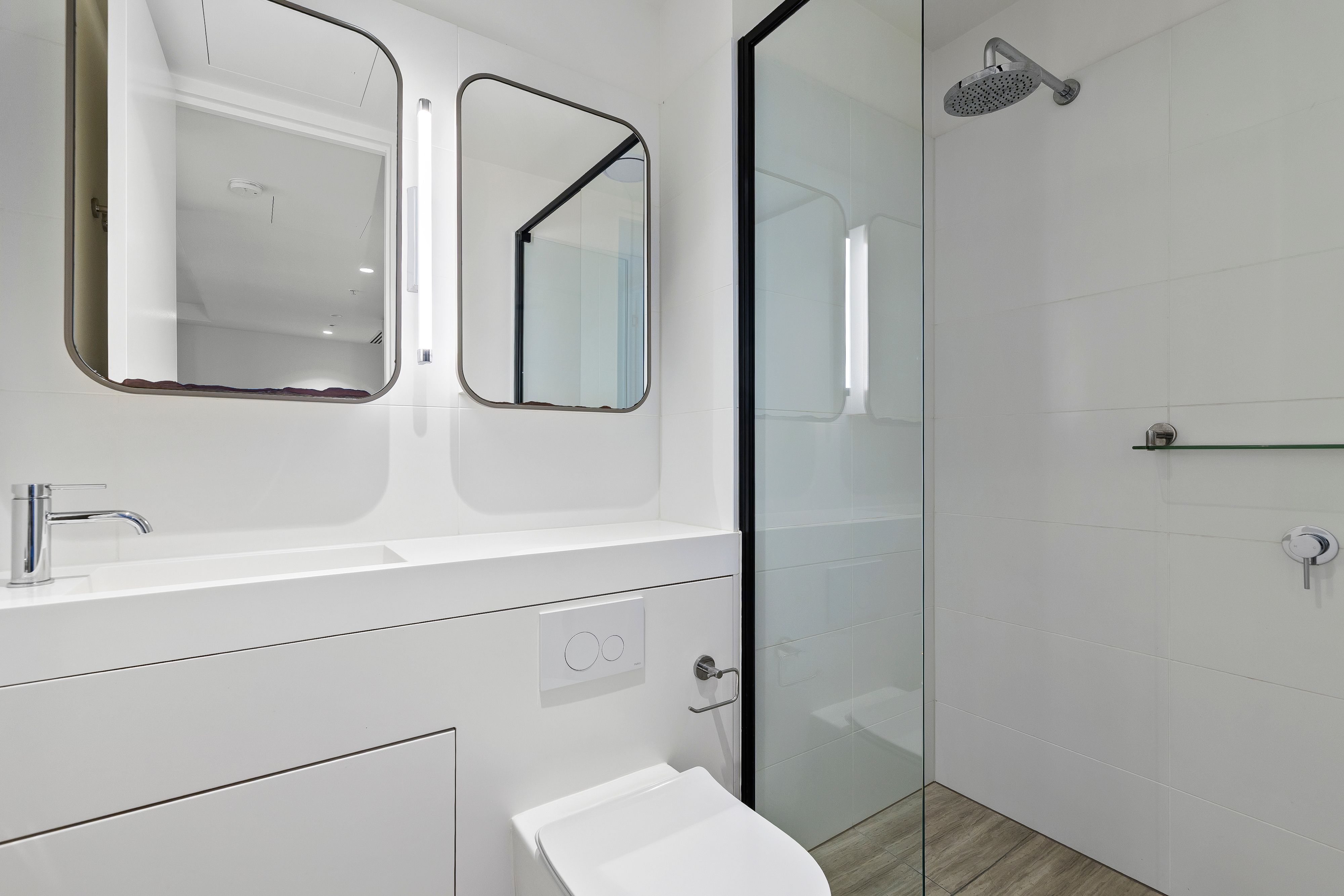 5705/462 Elizabeth Street — photo 8 of 16