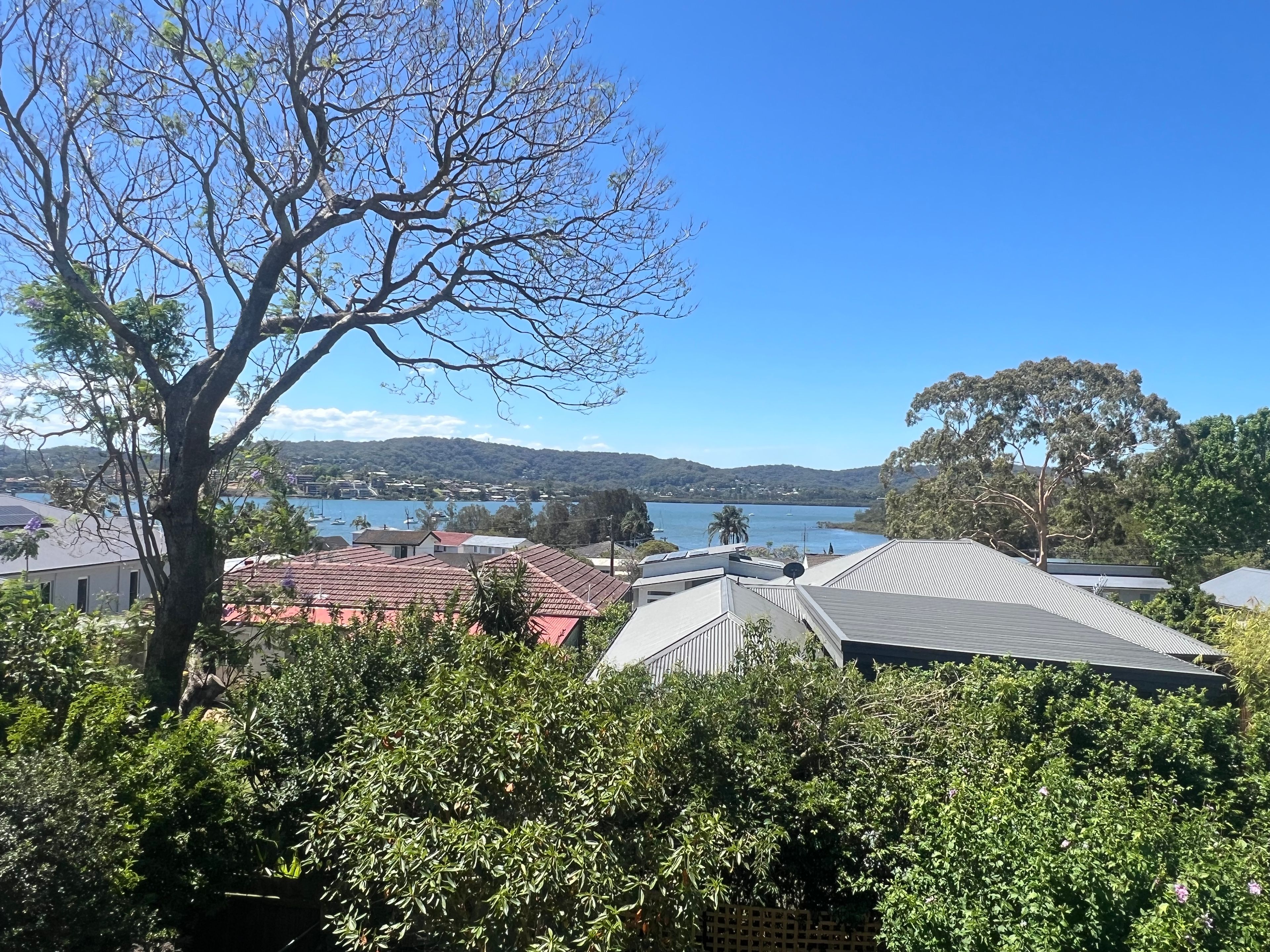 8-10 Berry Avenue, Green Point, NSW 2251