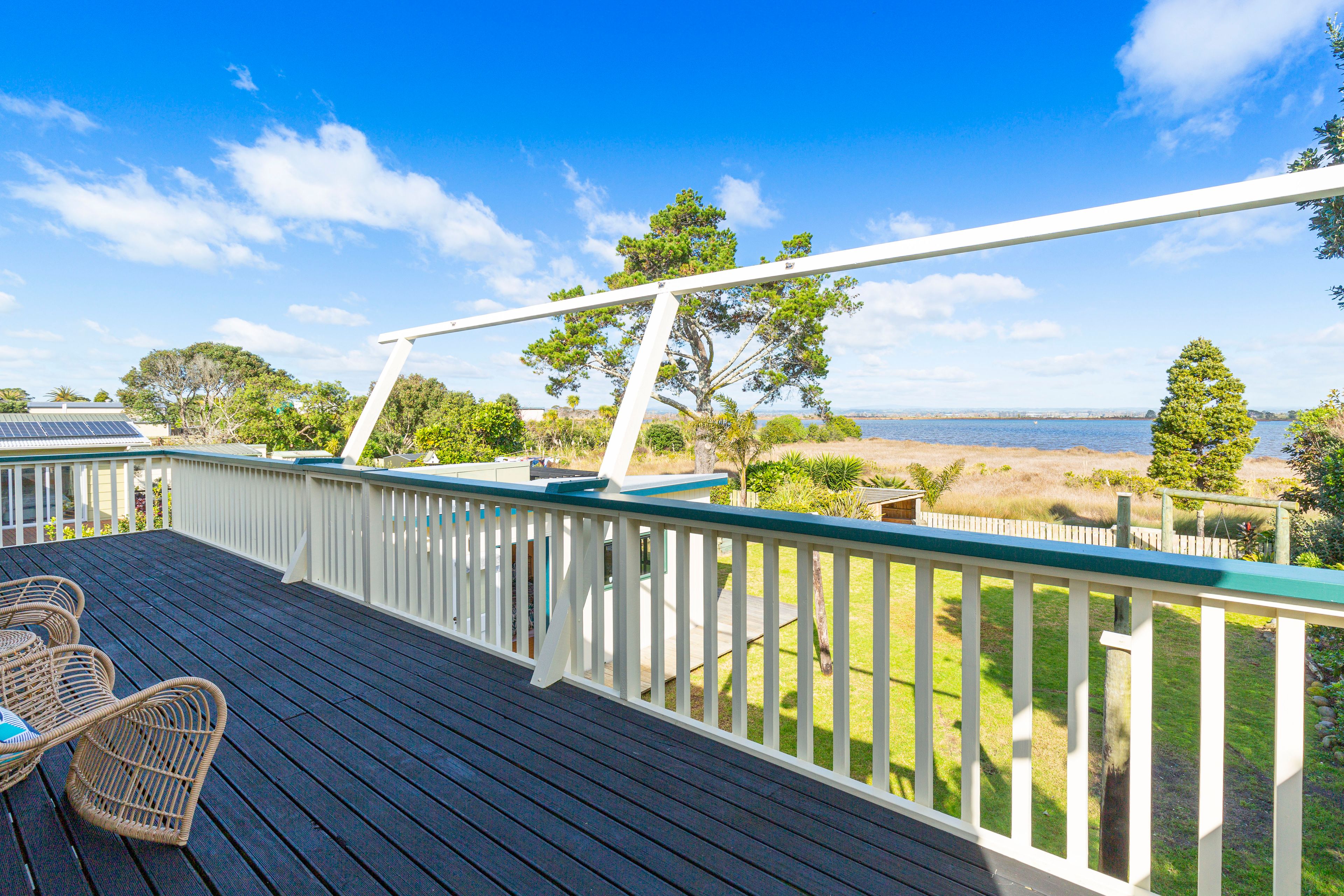 576 Pukehina Parade, Pukehina, Western Bay Of Plenty District