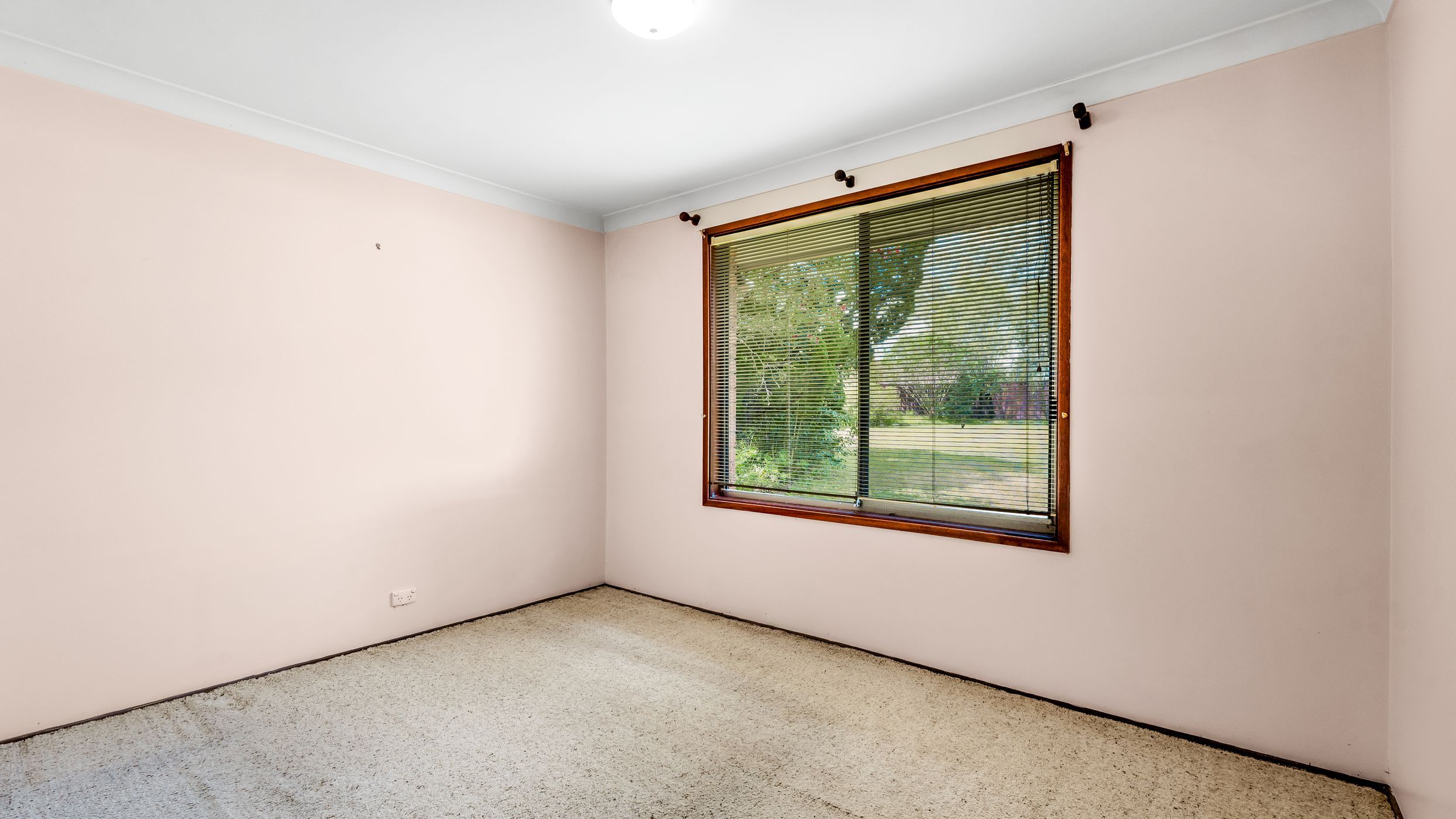 177 Golden Valley Drive — photo 9 of 11